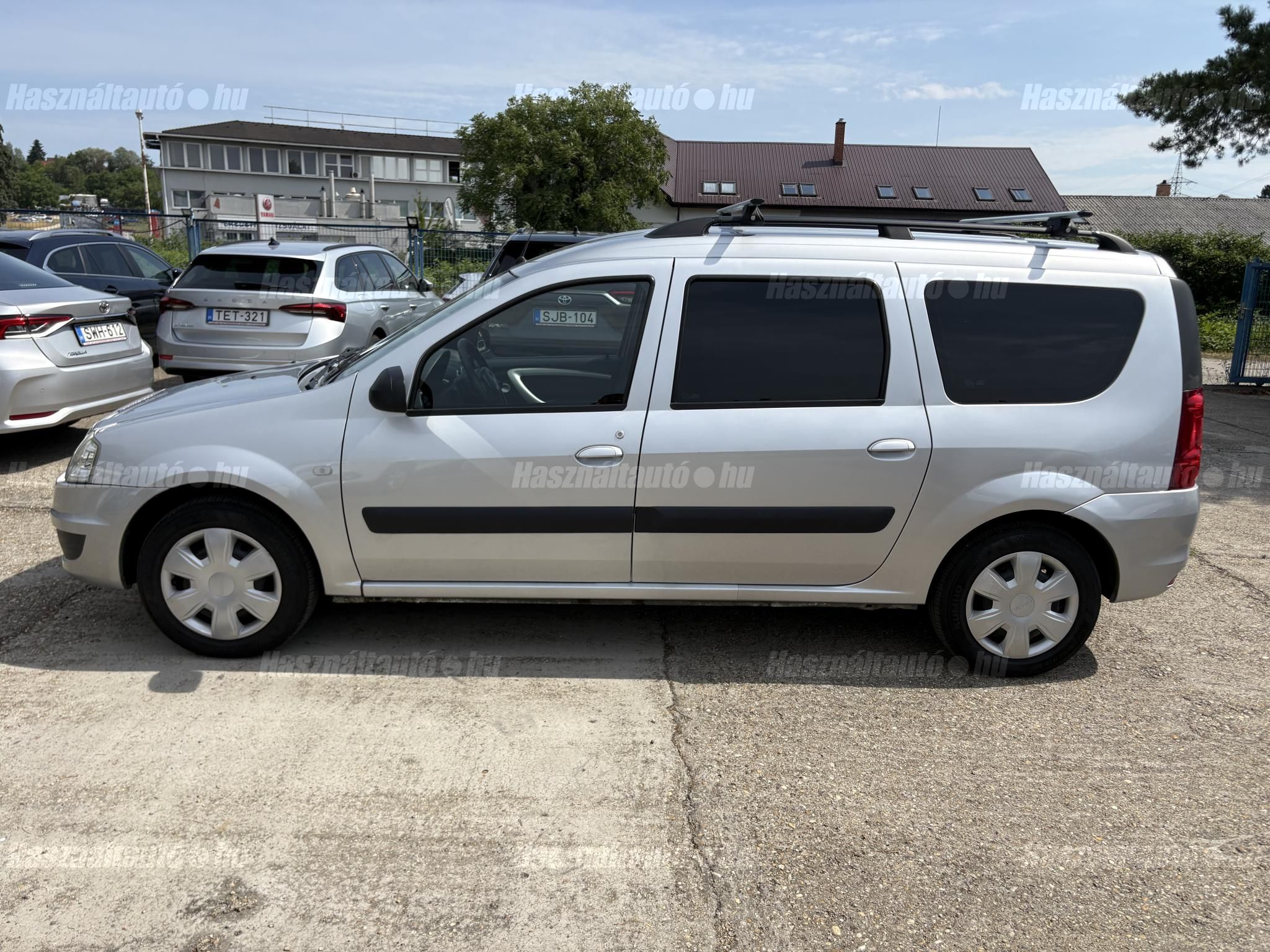 DACIA LOGAN 2011/4 - 1