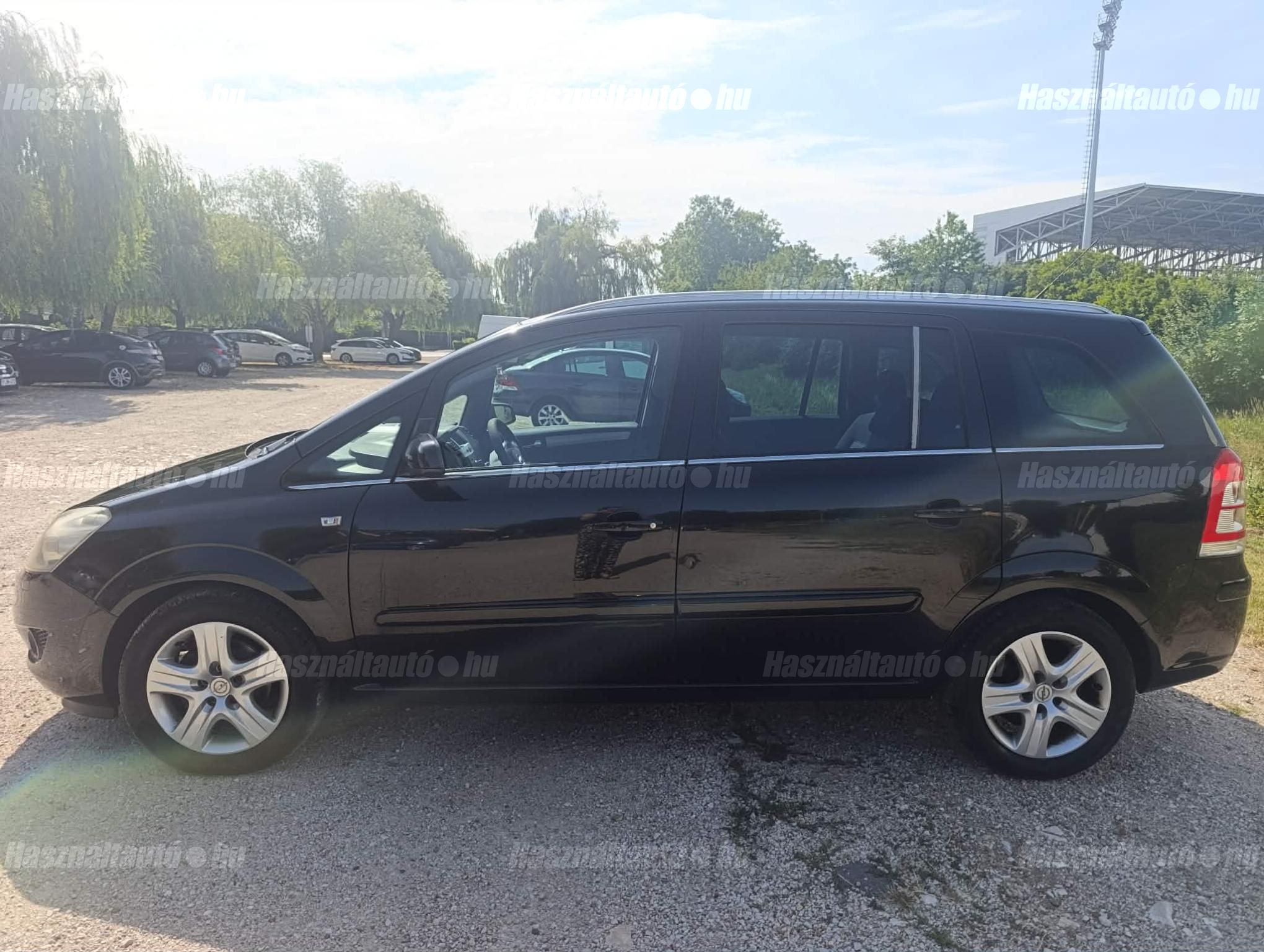 OPEL ZAFIRA B 2008 - 1
