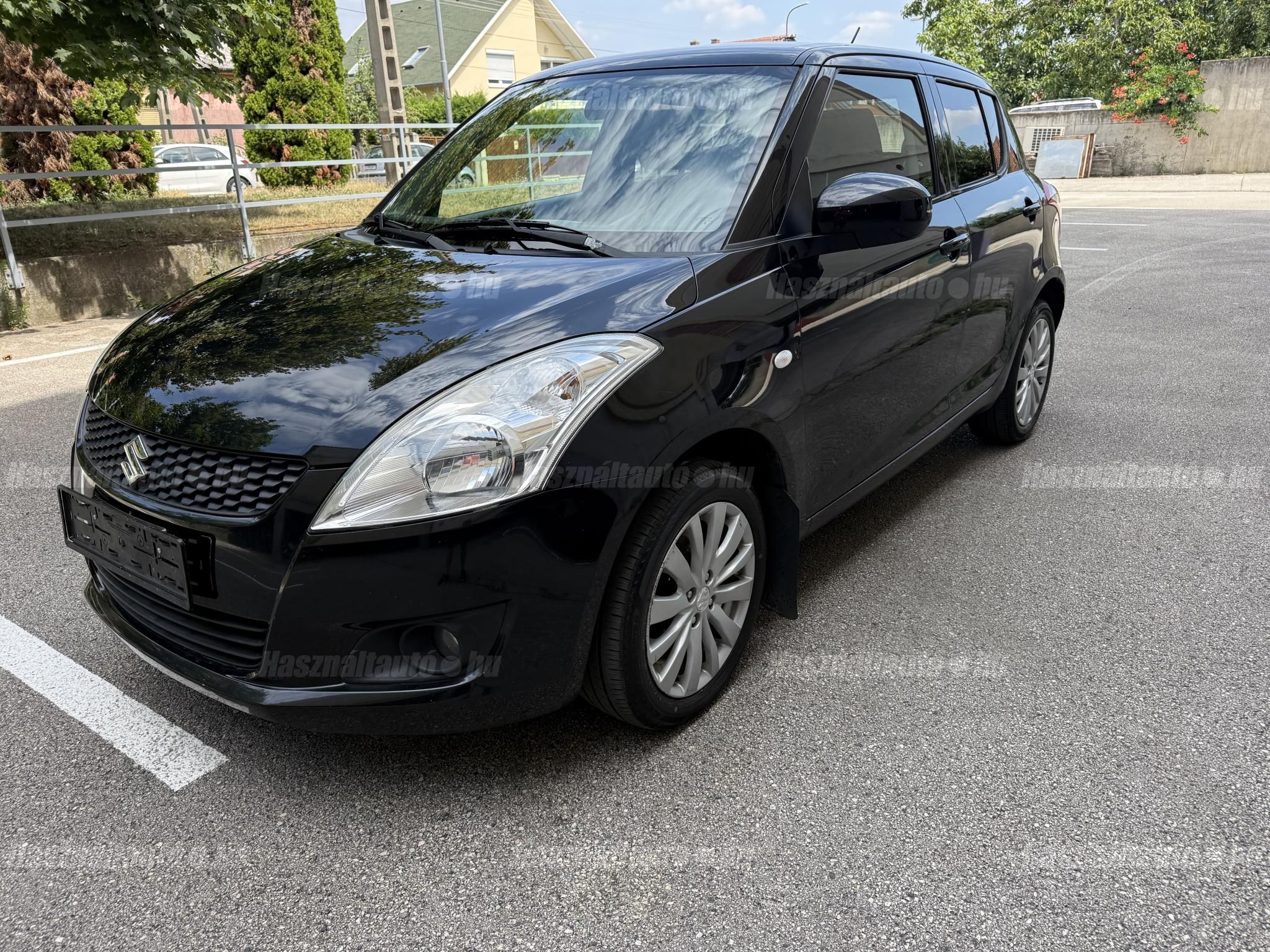 SUZUKI SWIFT 2012/12 - 1
