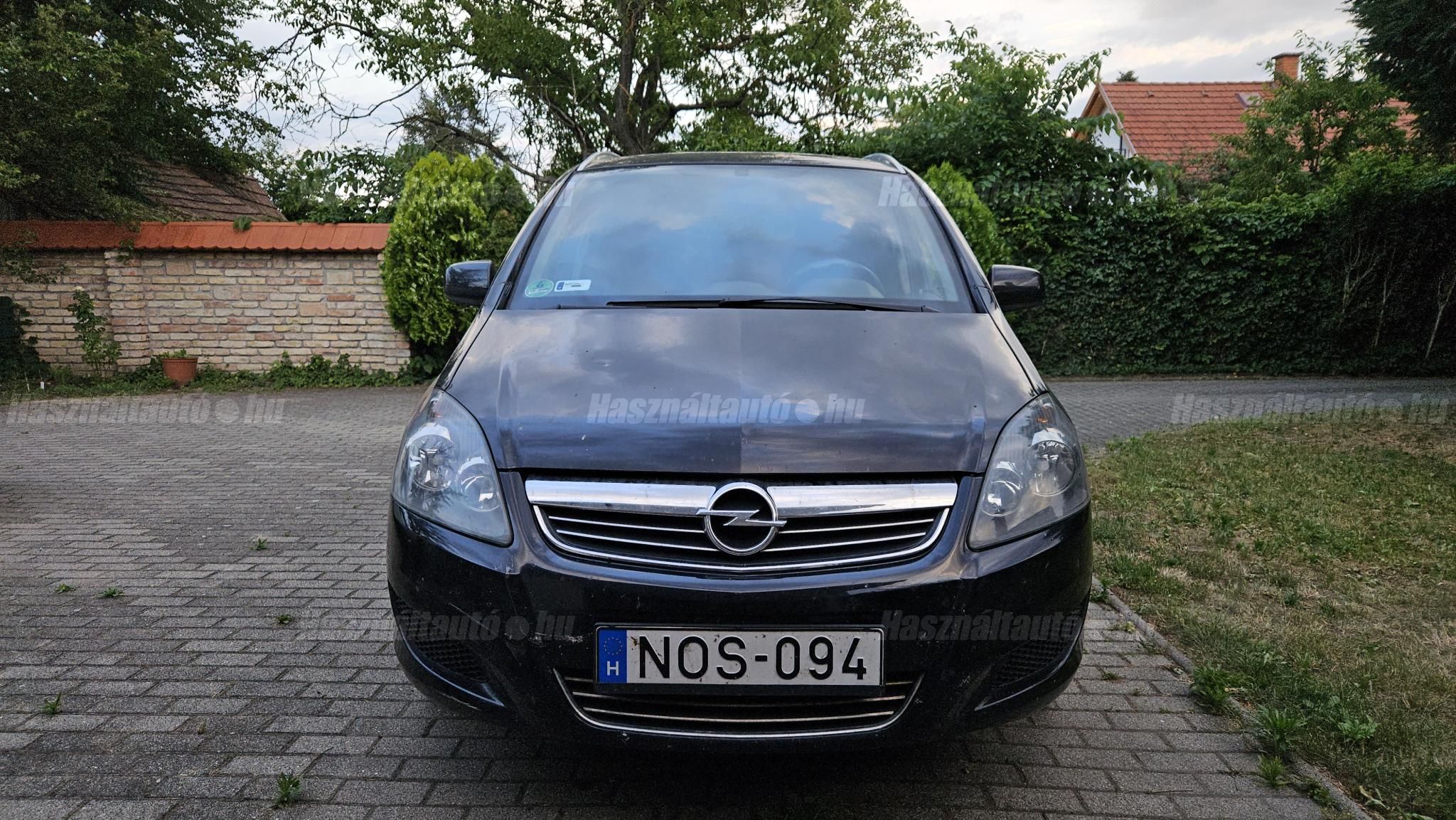 OPEL ZAFIRA B 2011 - 1