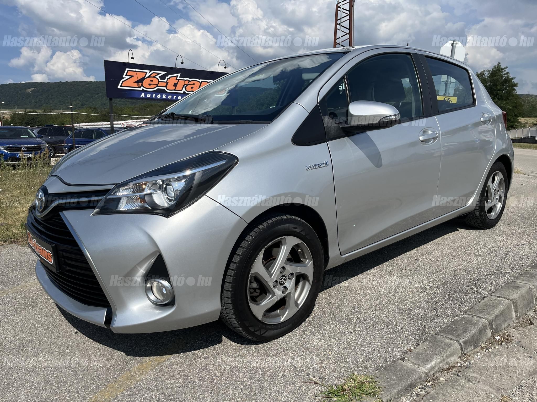 TOYOTA YARIS 2016/7 - 1