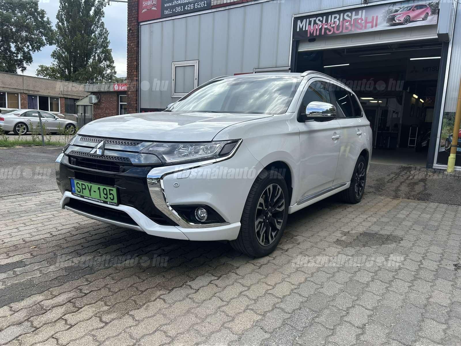 MITSUBISHI OUTLANDER 2015/12 - 1