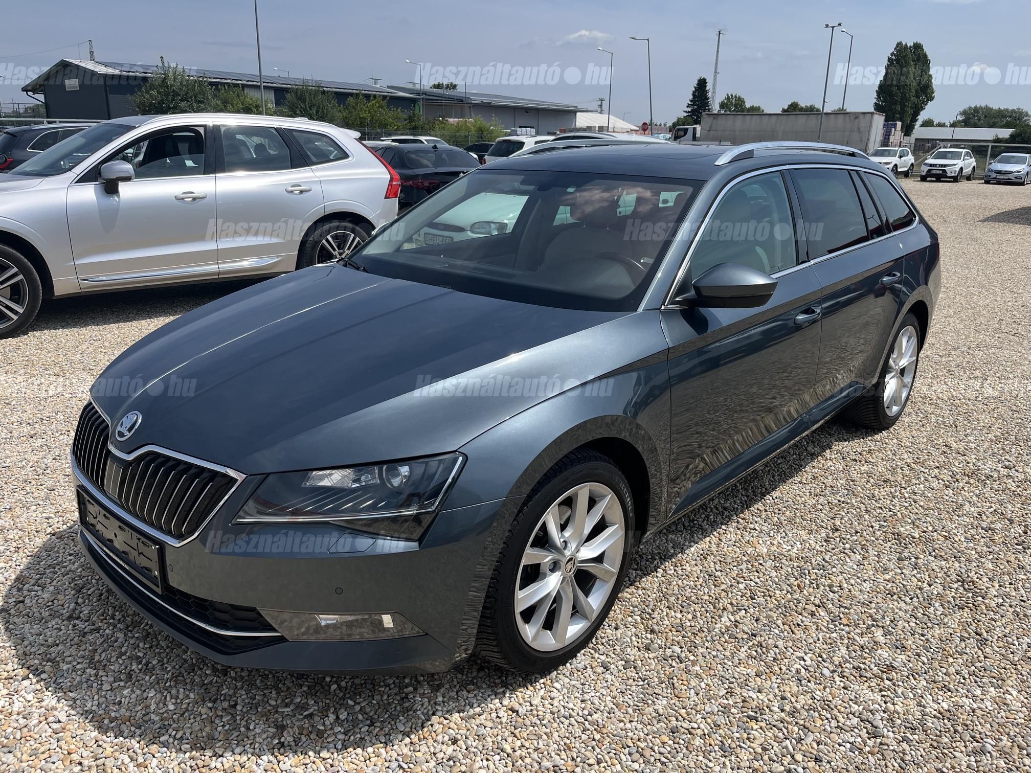 SKODA SUPERB 2016/8 - 1