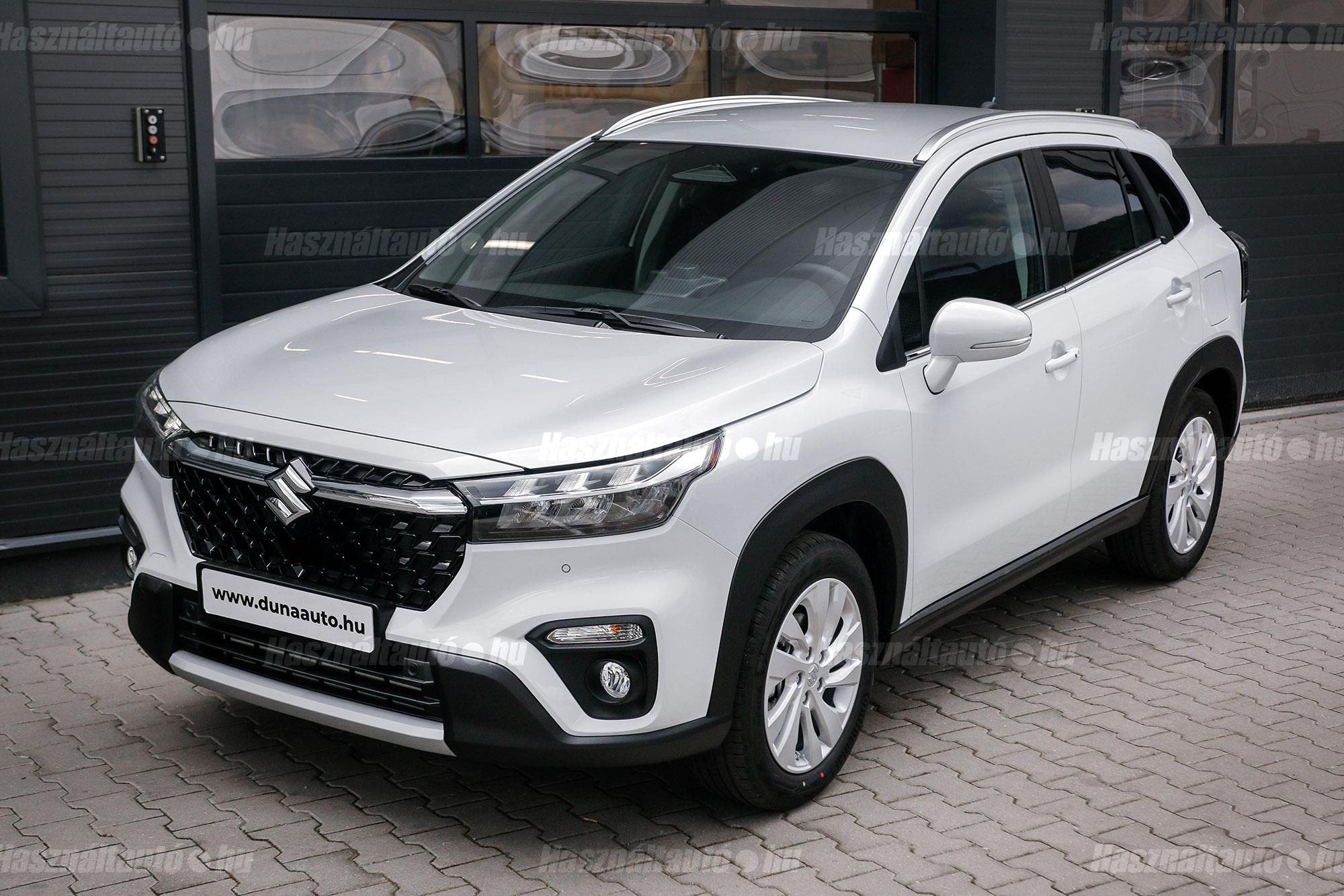 SUZUKI S-CROSS 2026 - 1