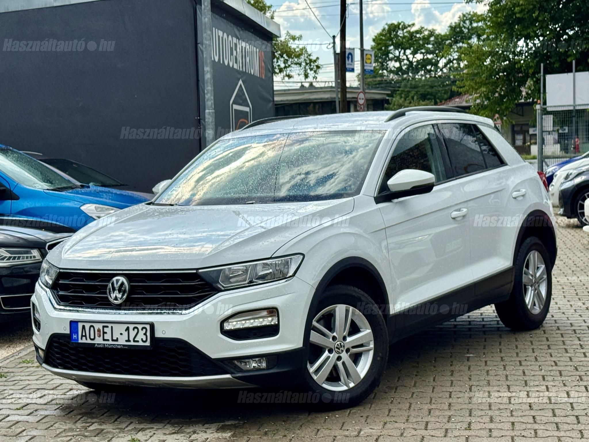 VOLKSWAGEN T-ROC 2018/7 - 1