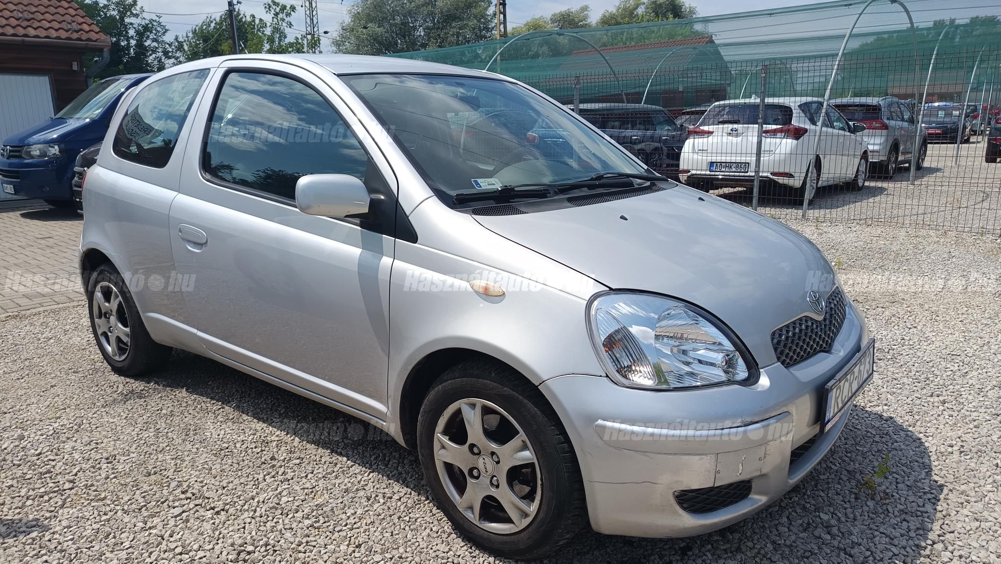 TOYOTA YARIS 2005/6 - 1