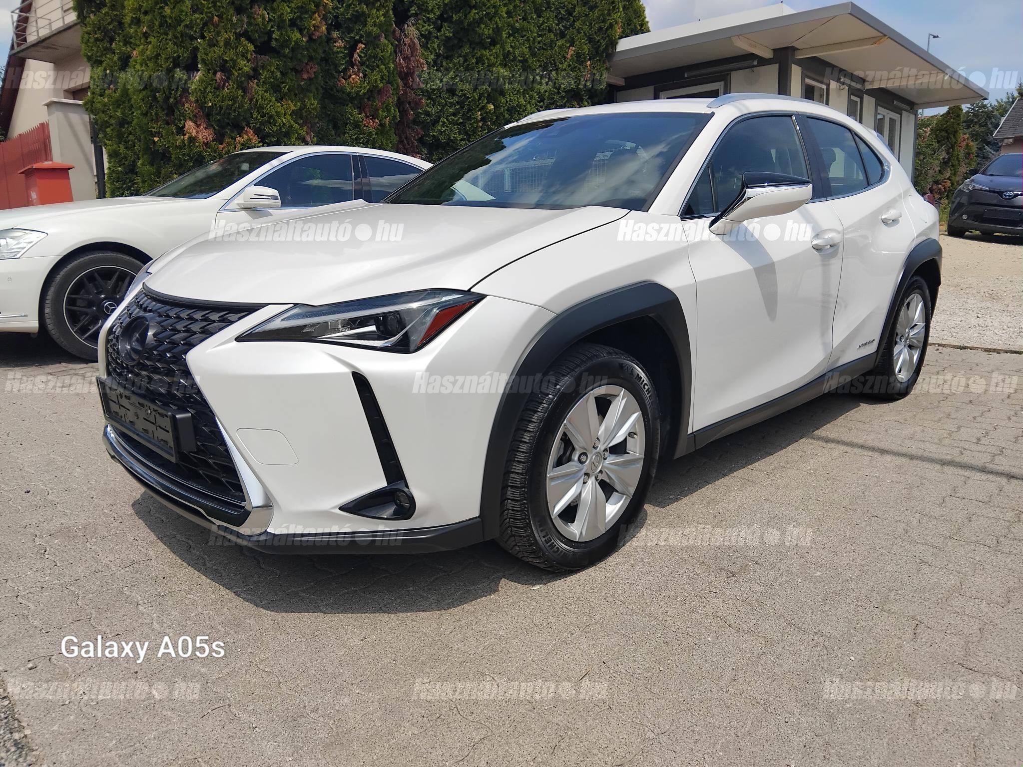 LEXUS UX 2020/11 - 1