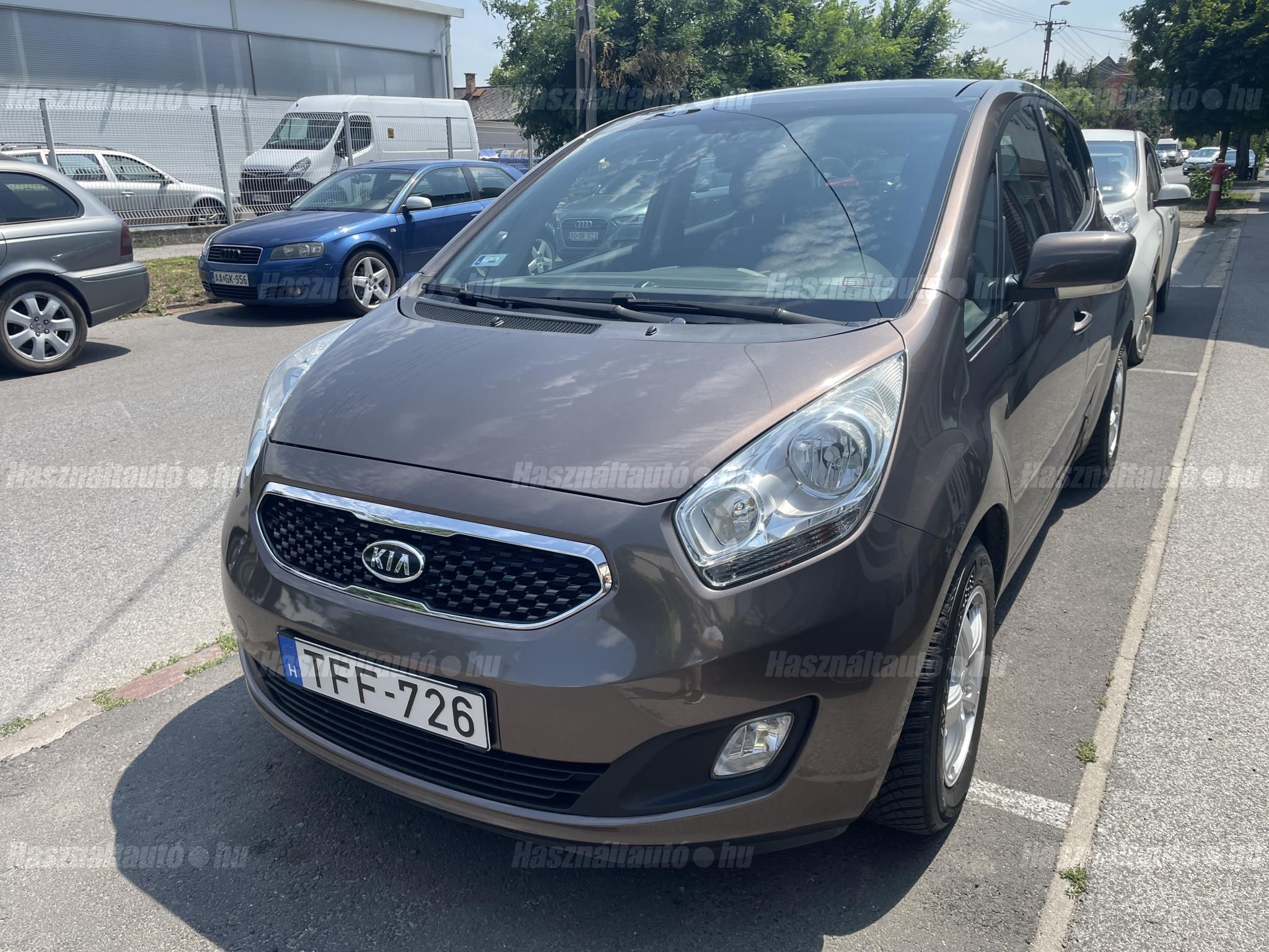 KIA VENGA 2012/8 - 1