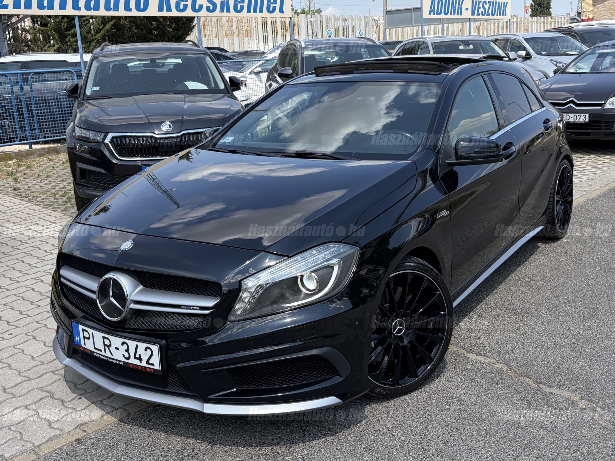 MERCEDES-AMG A 45 2015/8 - 1