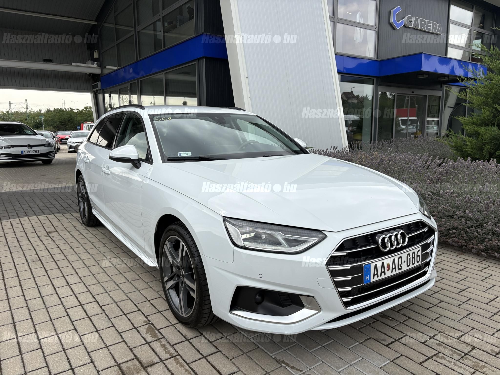 AUDI A4 2022/7 - 1