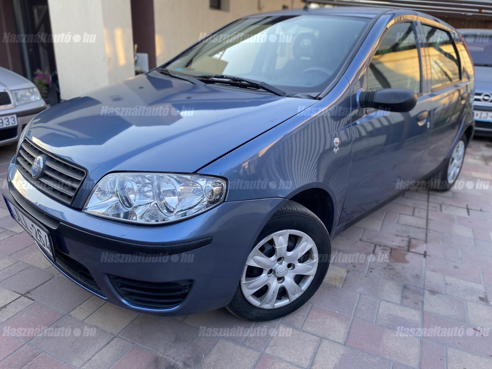 FIAT PUNTO 2004 - 1