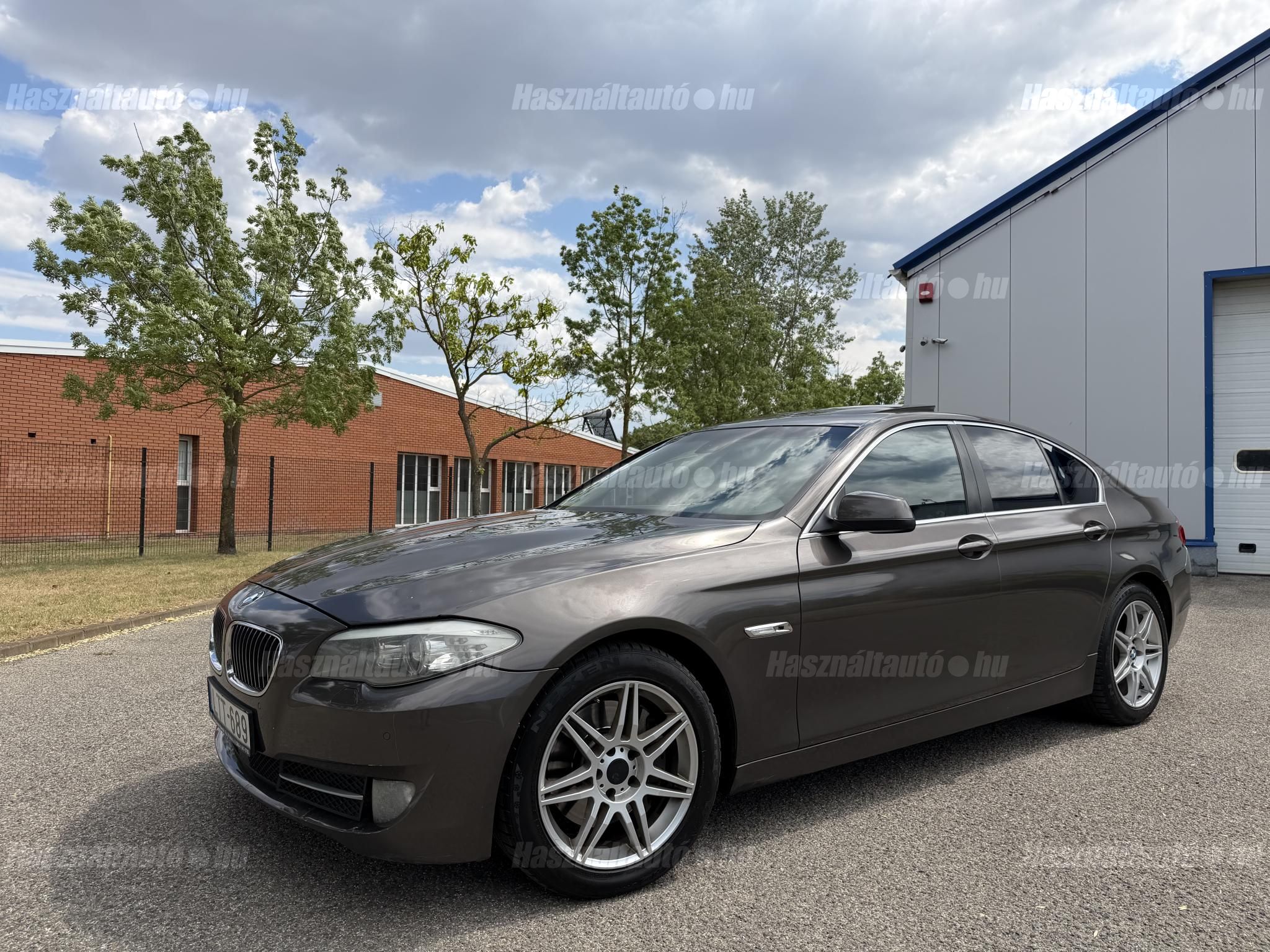 BMW 530 2010/10 - 1