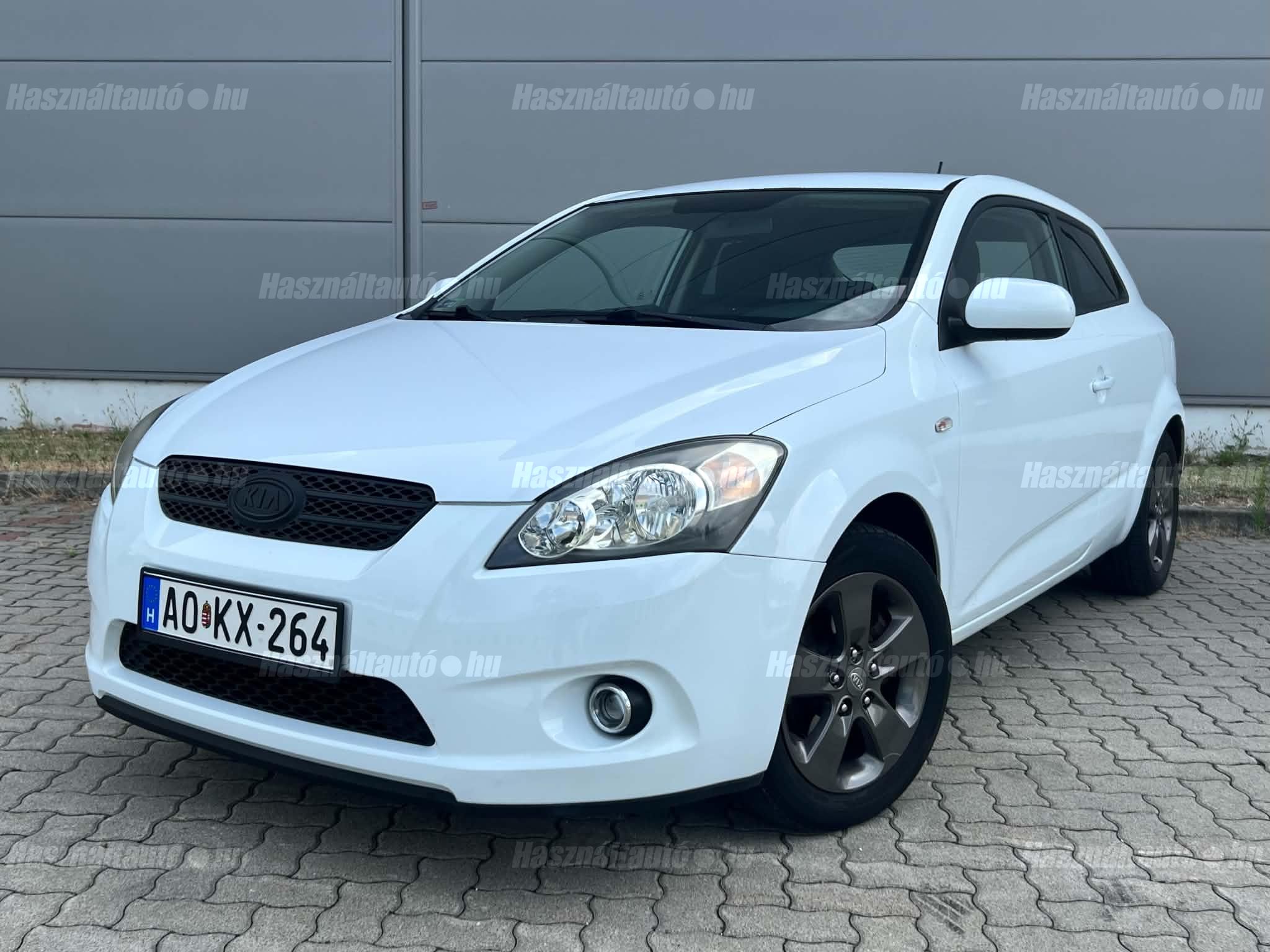 KIA CEE'D 2011/1 - 1