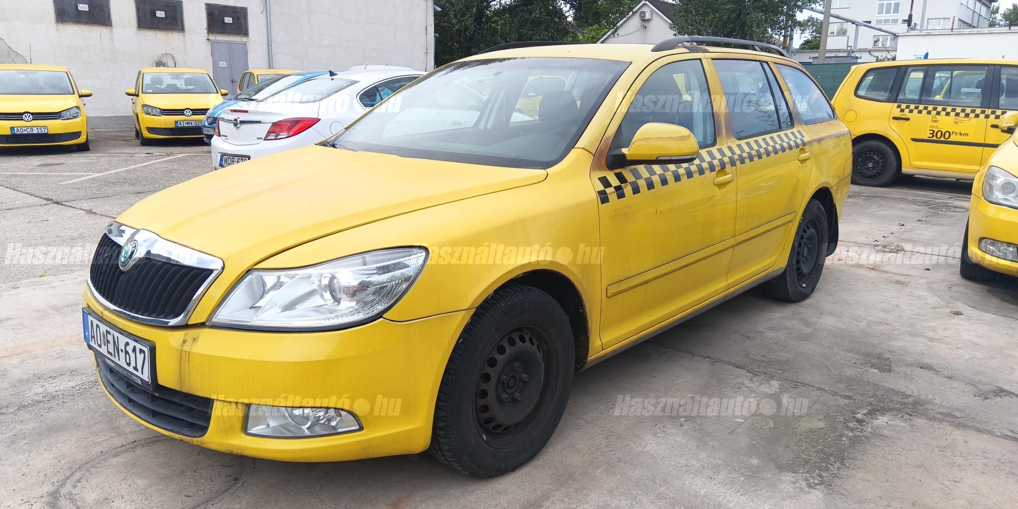 SKODA OCTAVIA 2011/10 - 1