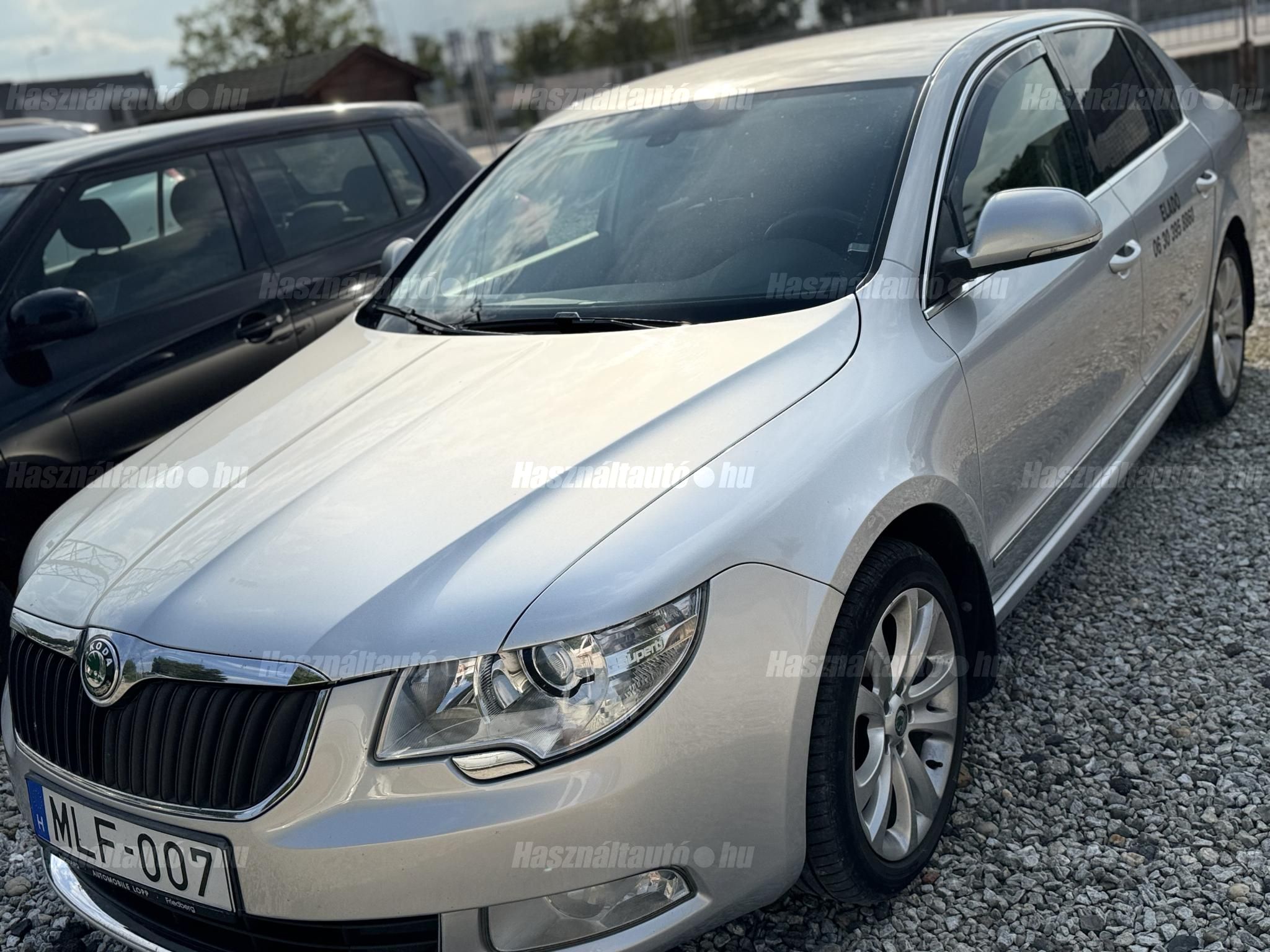 SKODA SUPERB 2011/1 - 1