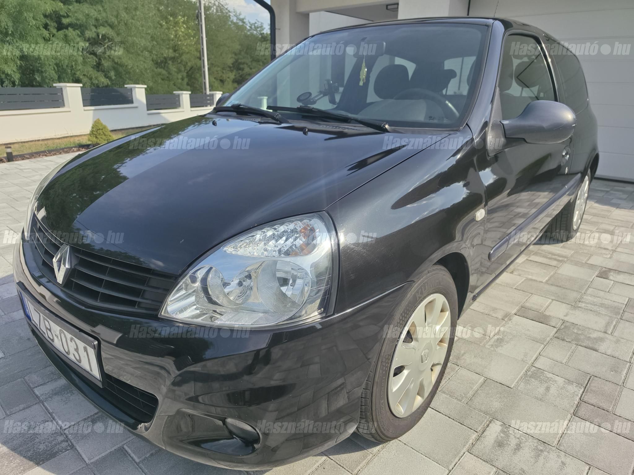 RENAULT CLIO 2010/10 - 1