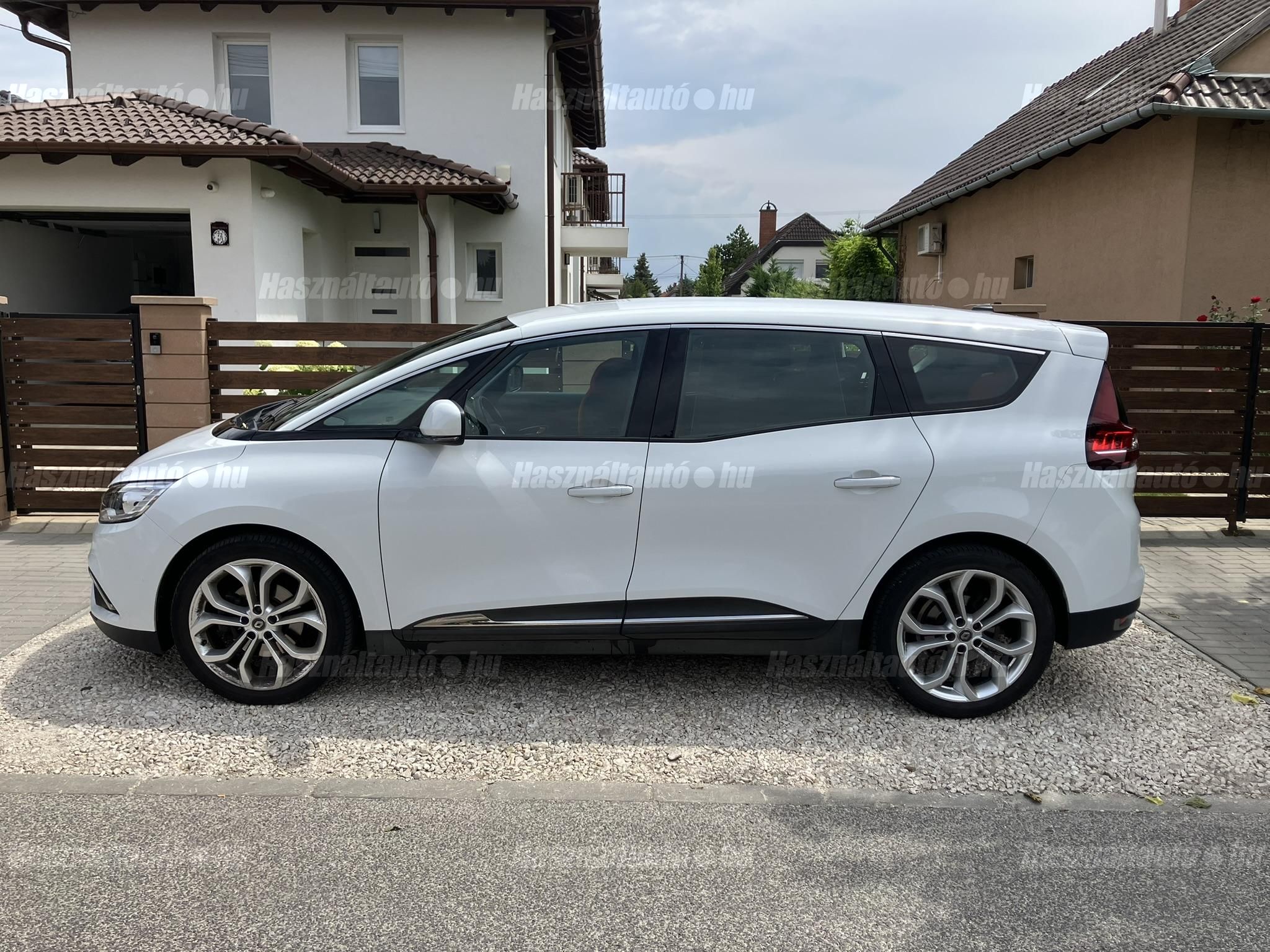 RENAULT GRAND SCENIC 2020/3 - 1