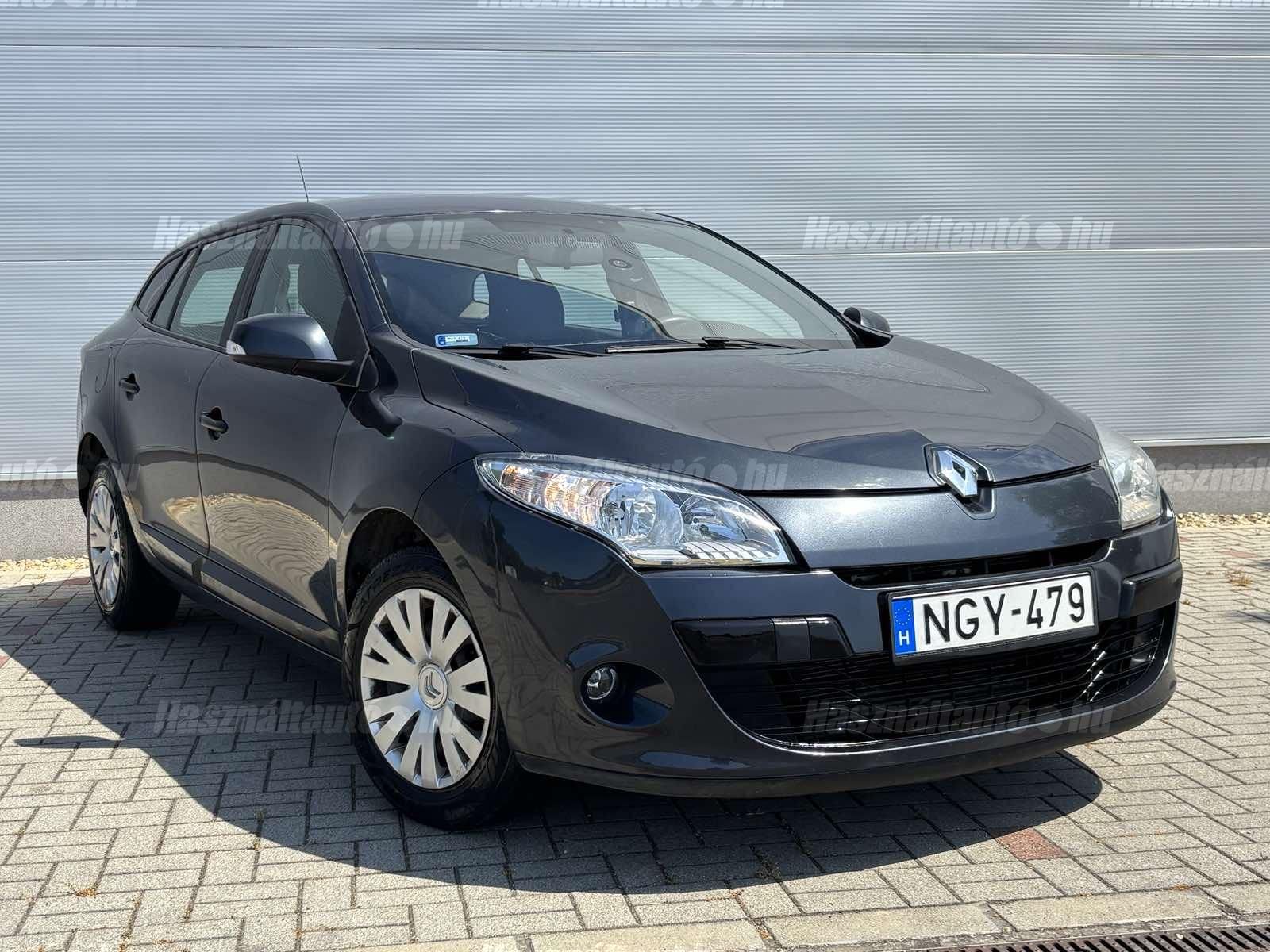 RENAULT MEGANE 2011/8 - 1