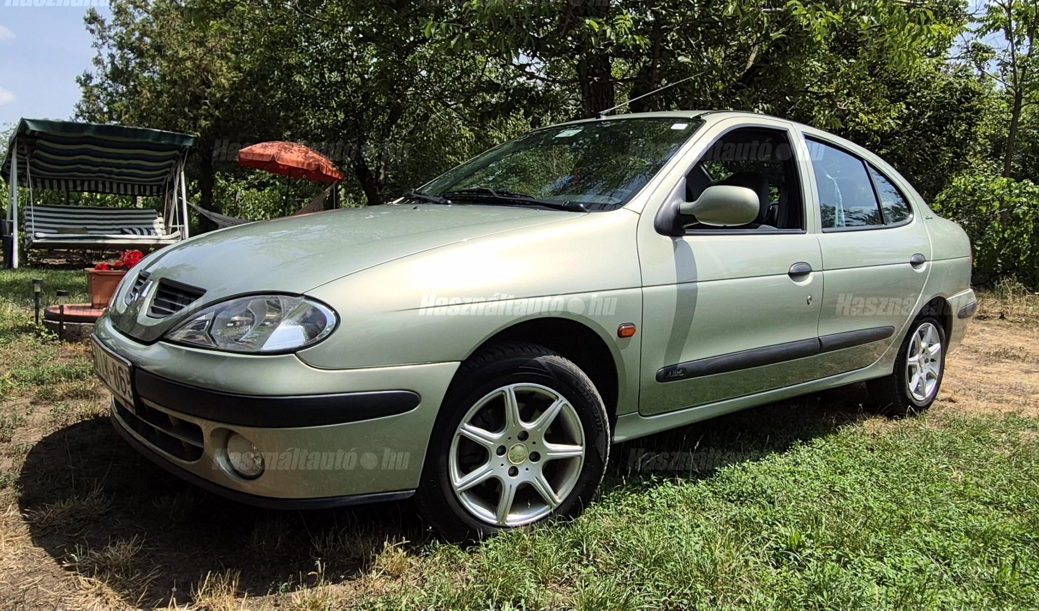 RENAULT MEGANE 2003 - 1