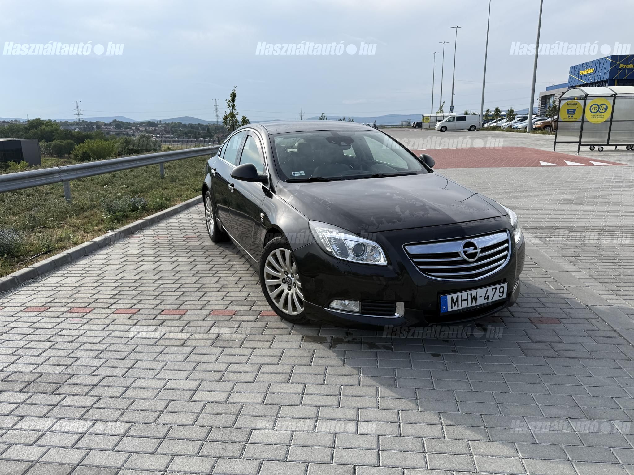 OPEL INSIGNIA 2010/11 - 1