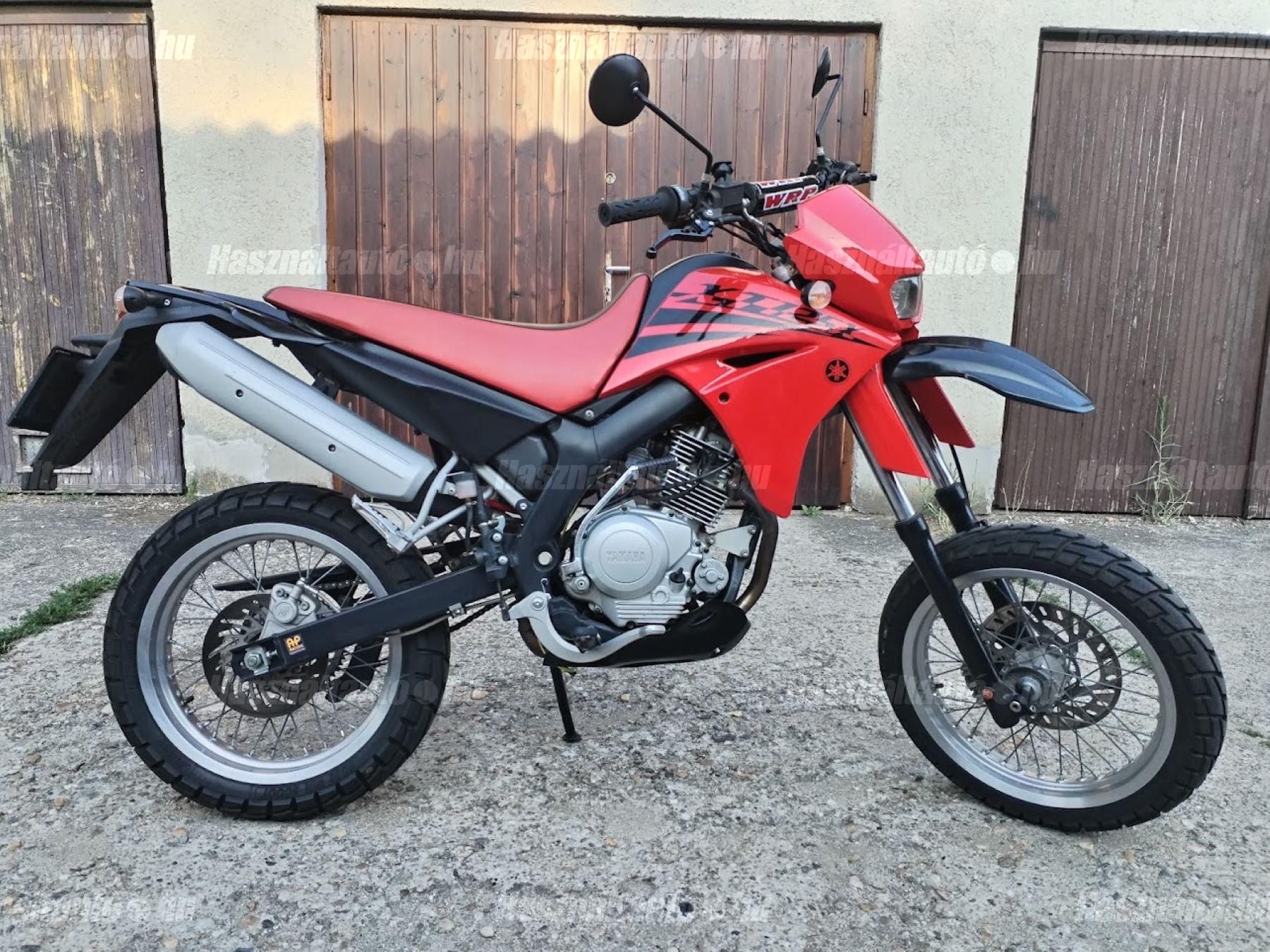 YAMAHA XT 125 X 2005 - 1