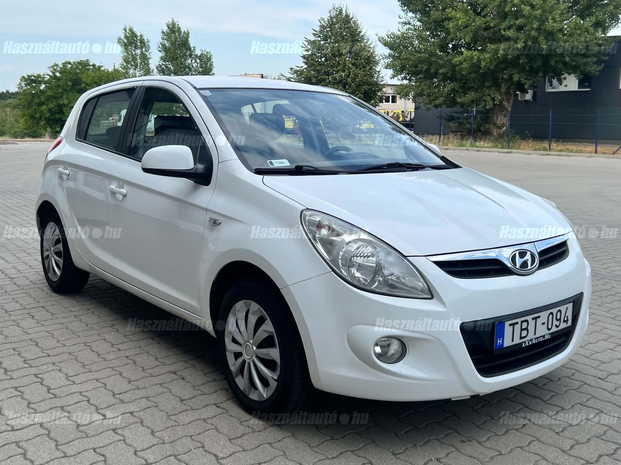 HYUNDAI I20 2009/6 - 1
