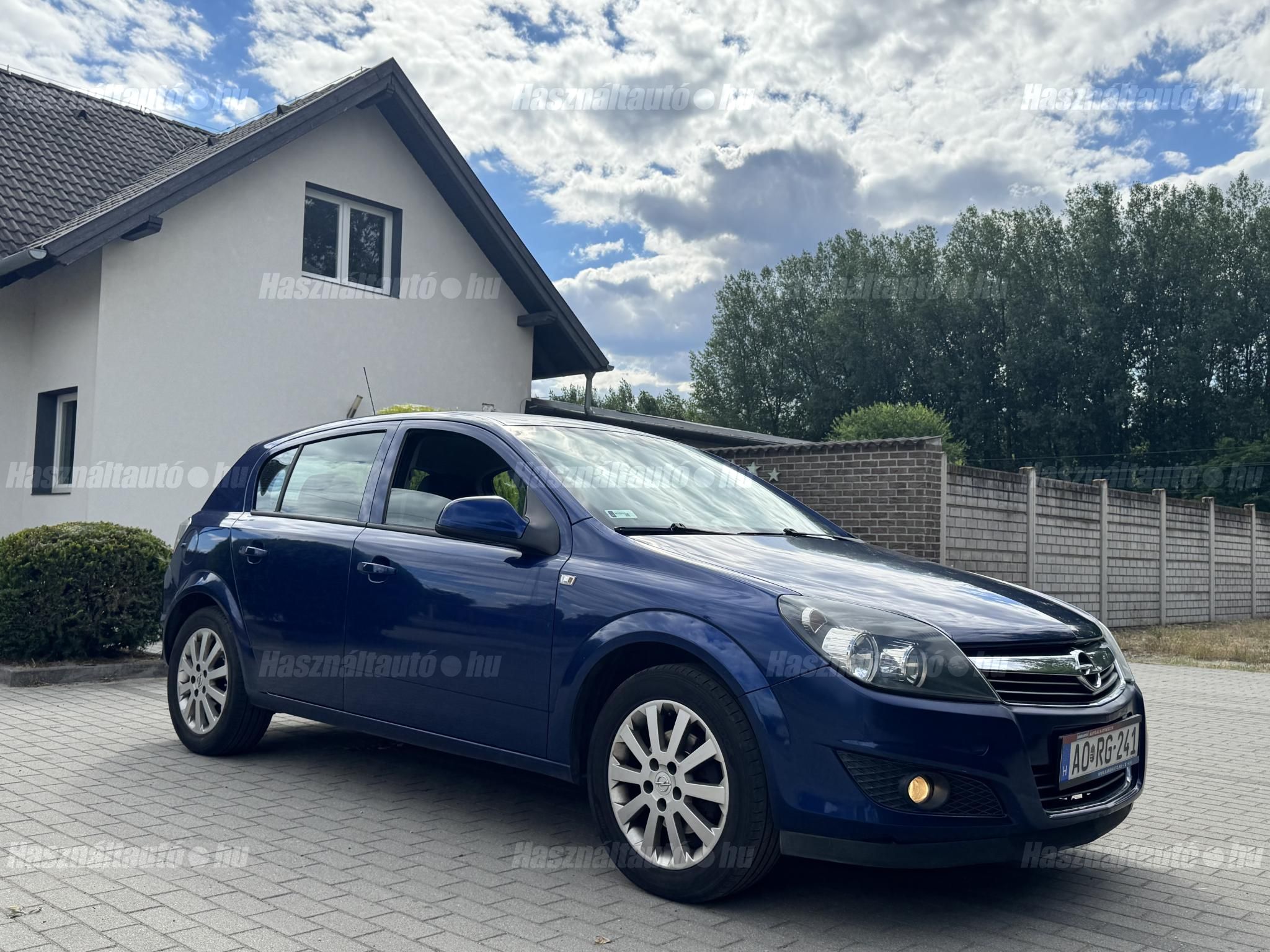 OPEL ASTRA H 2010/4 - 1