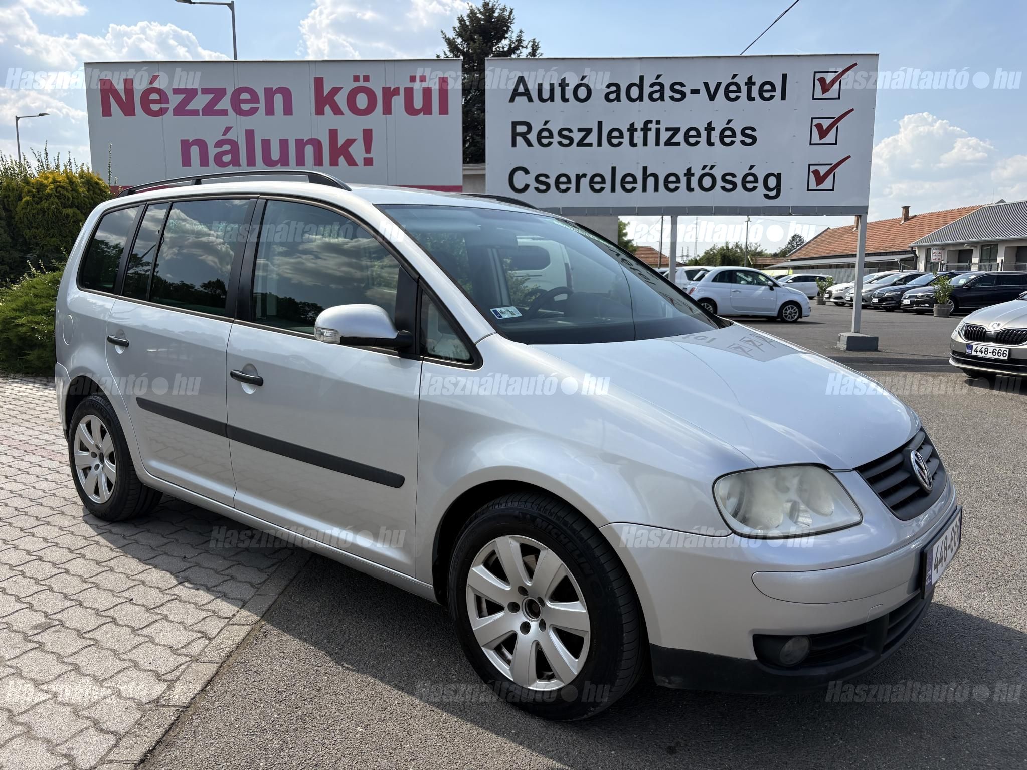VOLKSWAGEN TOURAN 2003/8 - 1