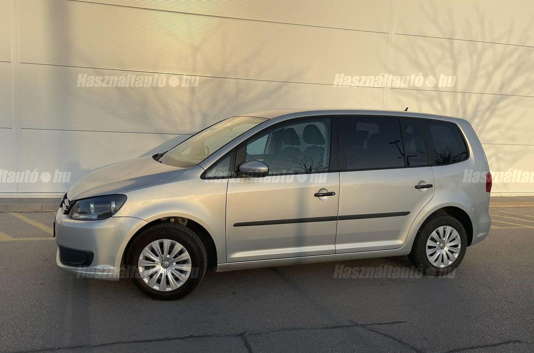 VOLKSWAGEN TOURAN 2010/12 - 1