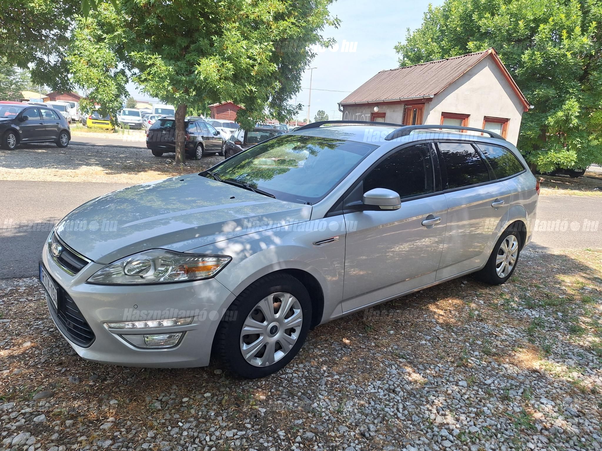 FORD MONDEO 2011/10 - 1