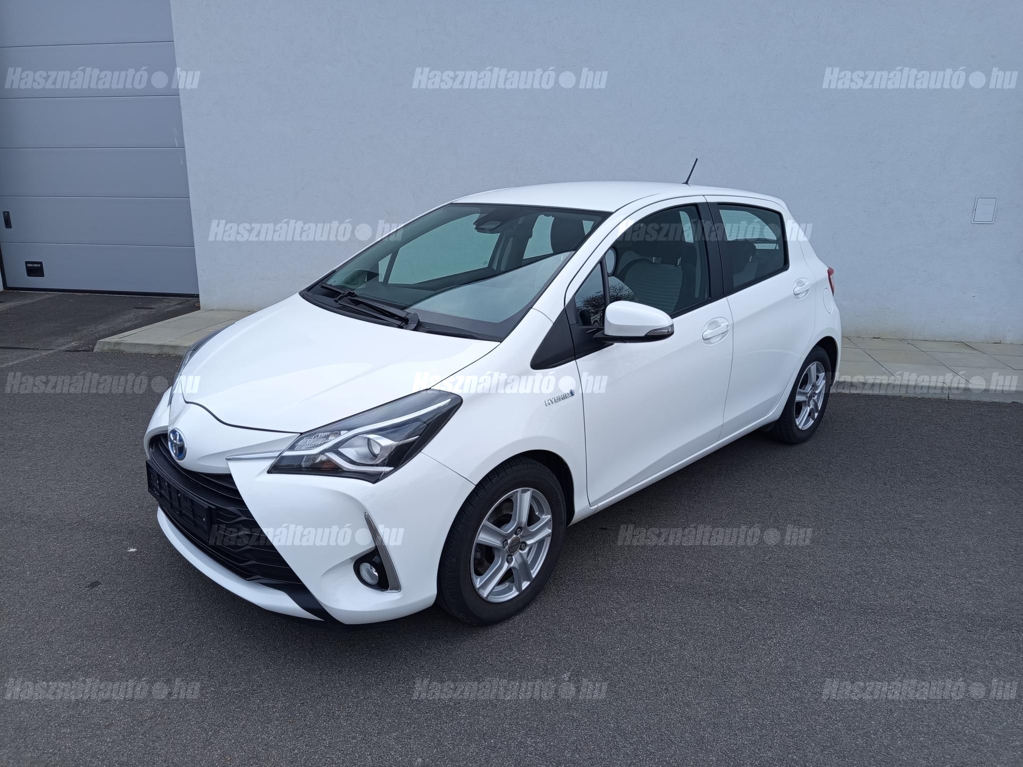 TOYOTA YARIS 2017/8 - 1