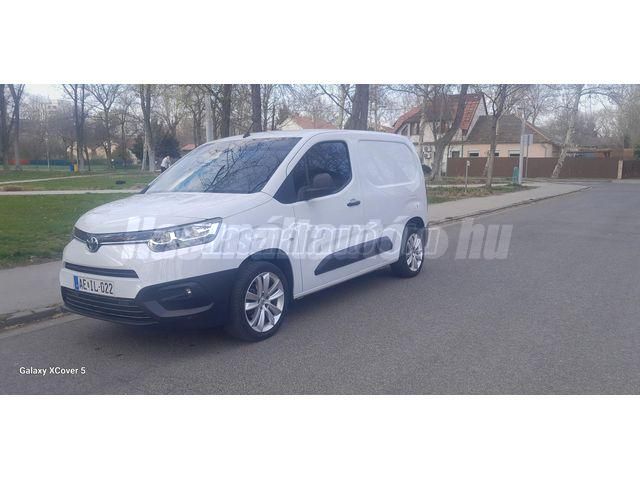 TOYOTA VERSO 2011 - 1
