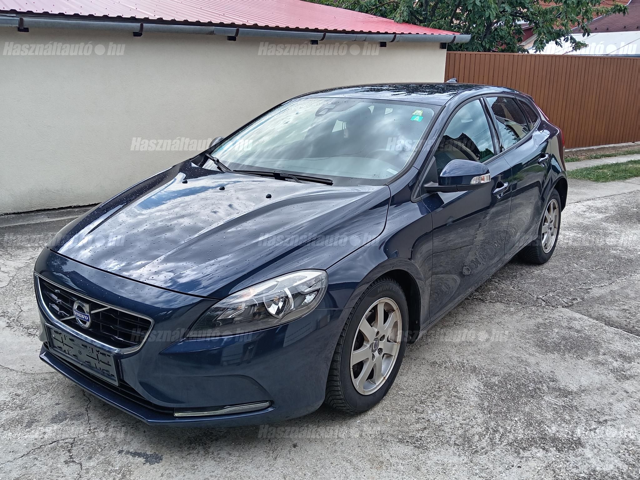 VOLVO V40 2014/6 - 1