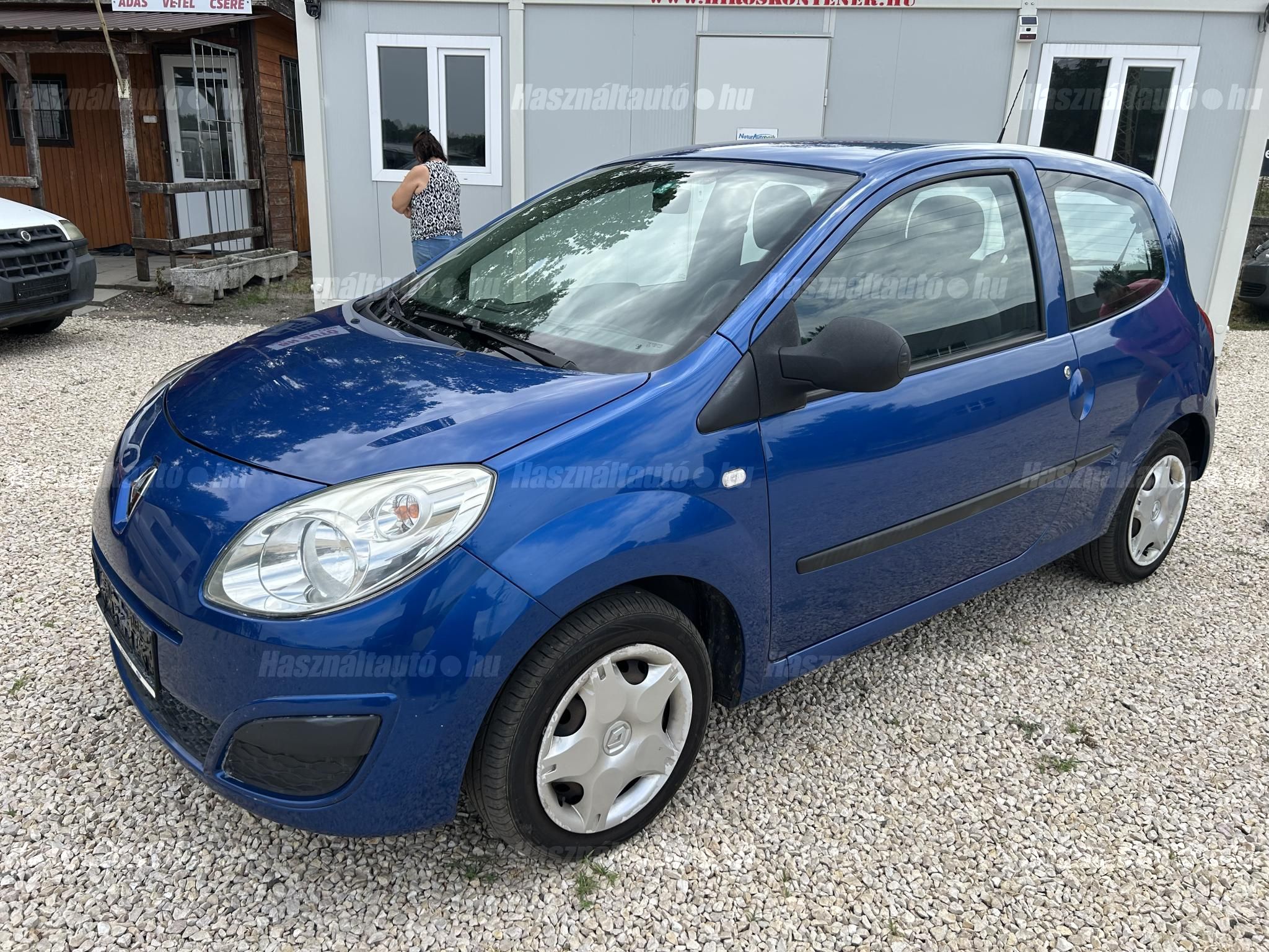 RENAULT TWINGO 2010/4 - 1
