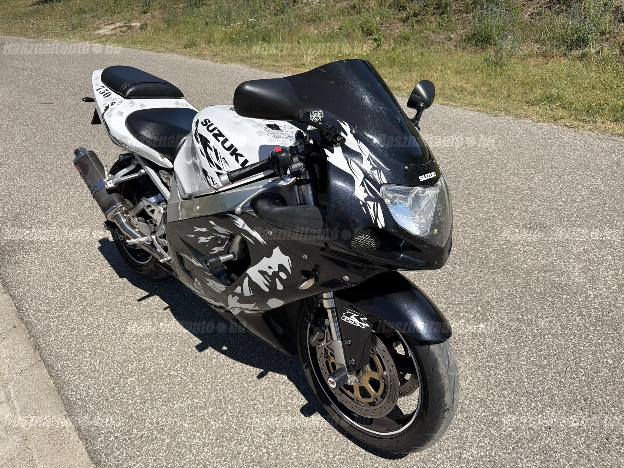 SUZUKI GSX-R 750 2002/6 - 1