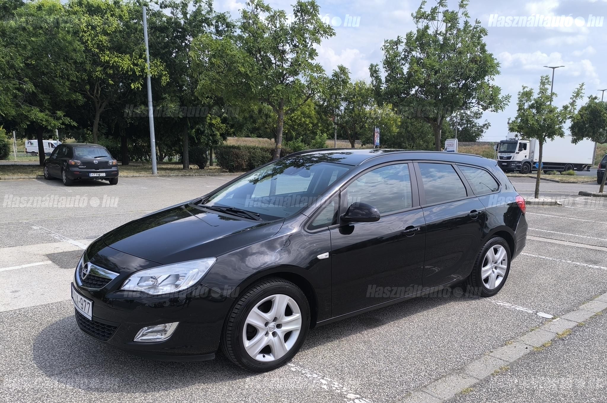 OPEL ASTRA J 2011/6 - 1