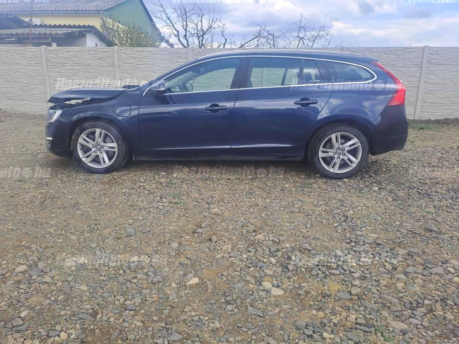 VOLVO V60 2013/10 - 1