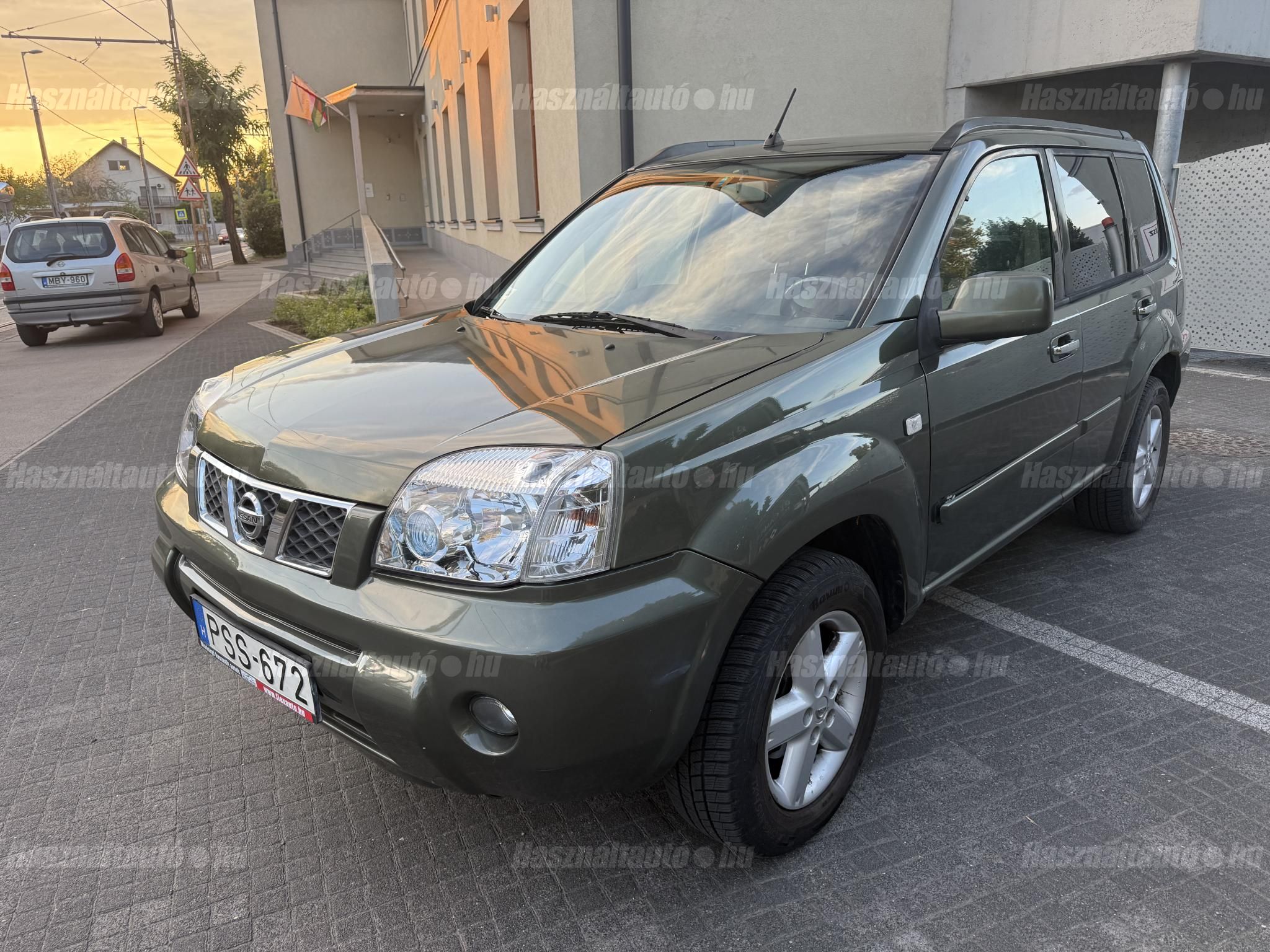 NISSAN X-TRAIL 2004/10 - 1