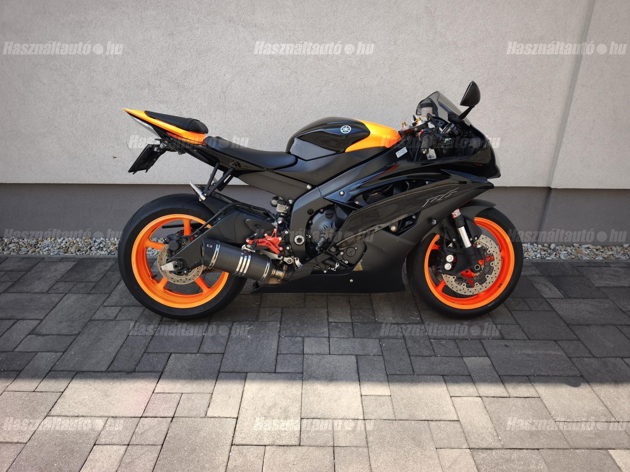 YAMAHA YZF R6 R 2011/6 - 1
