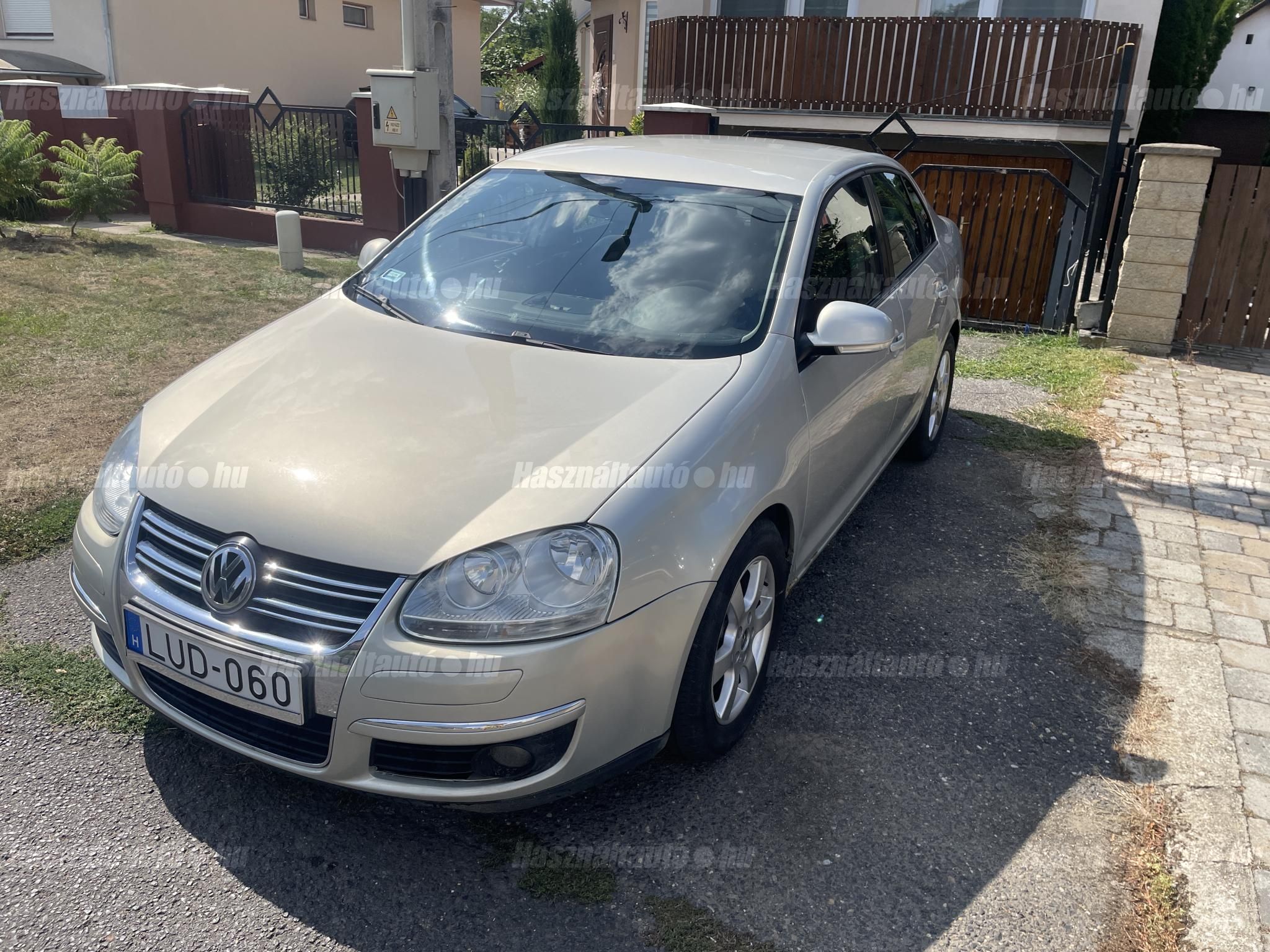 VOLKSWAGEN JETTA V 2010/9 - 1
