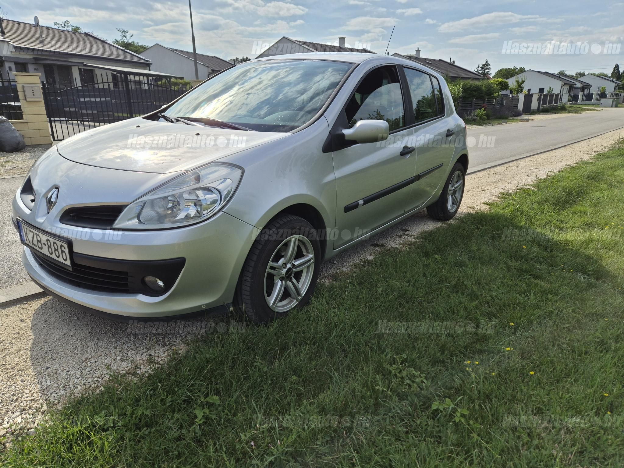 RENAULT CLIO 2007 - 1