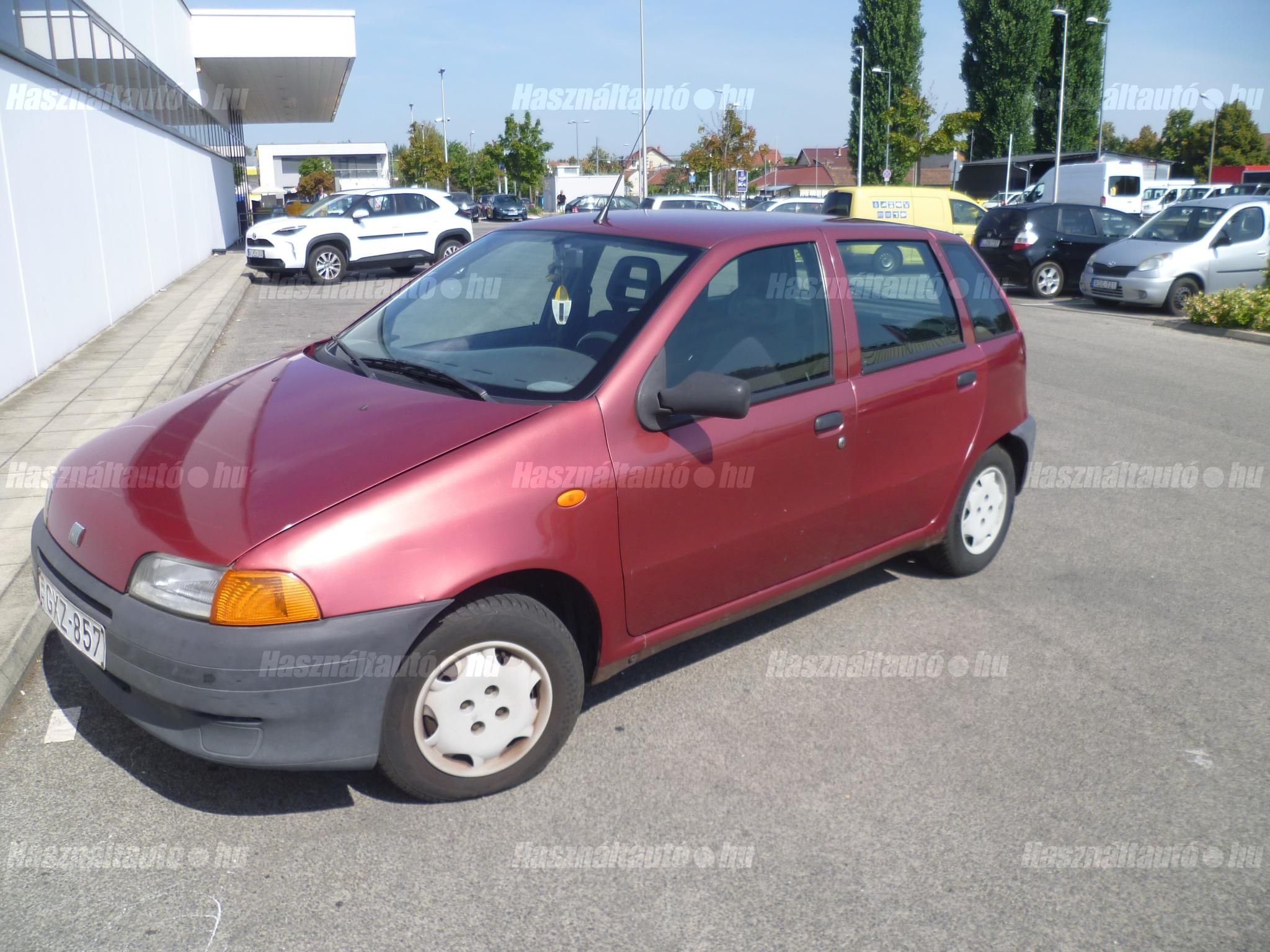 FIAT PUNTO 1999/5 - 1