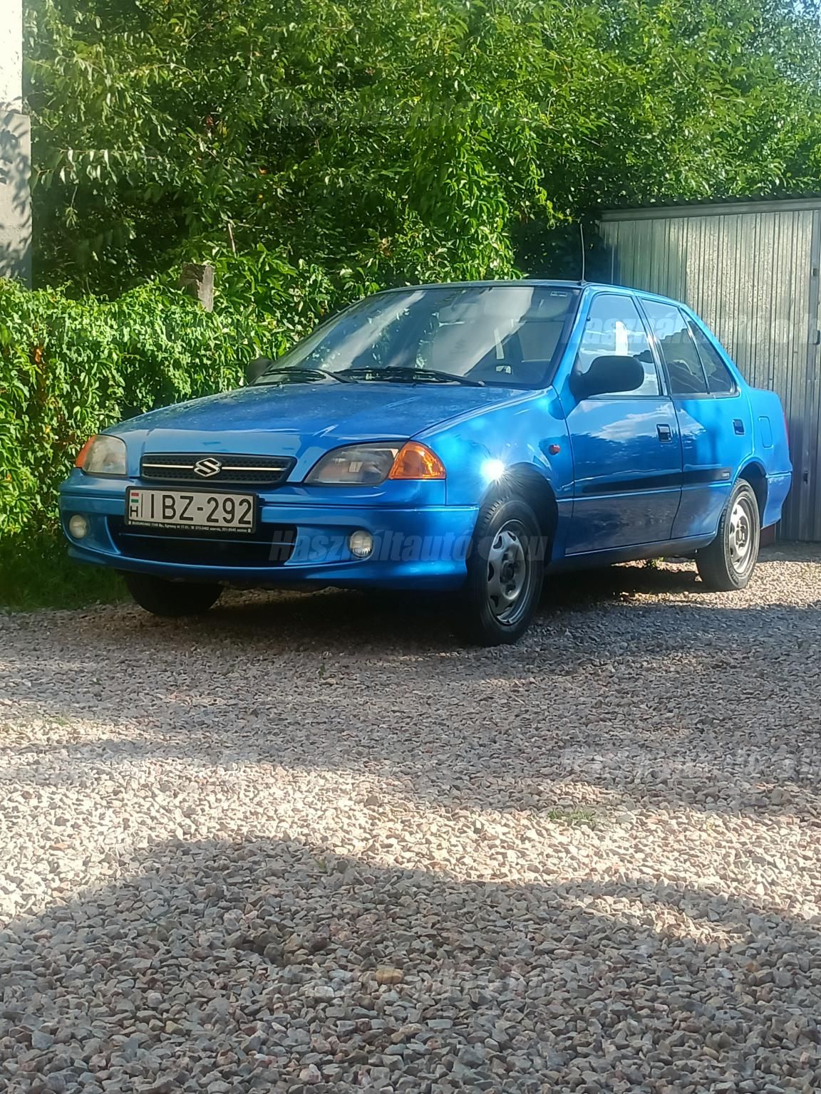 SUZUKI SWIFT 2002/8 - 1