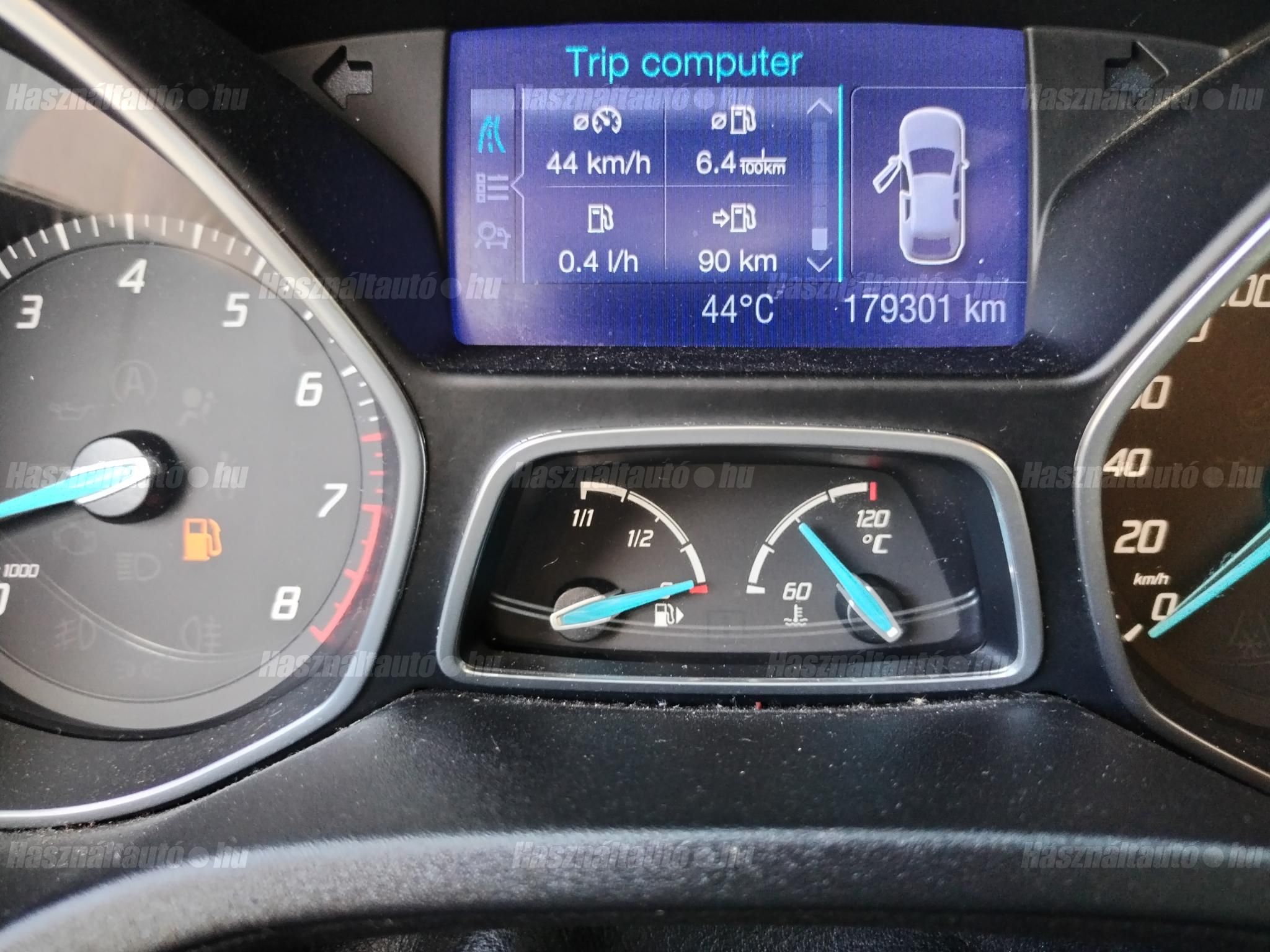 FORD FOCUS 2012/6 - 1