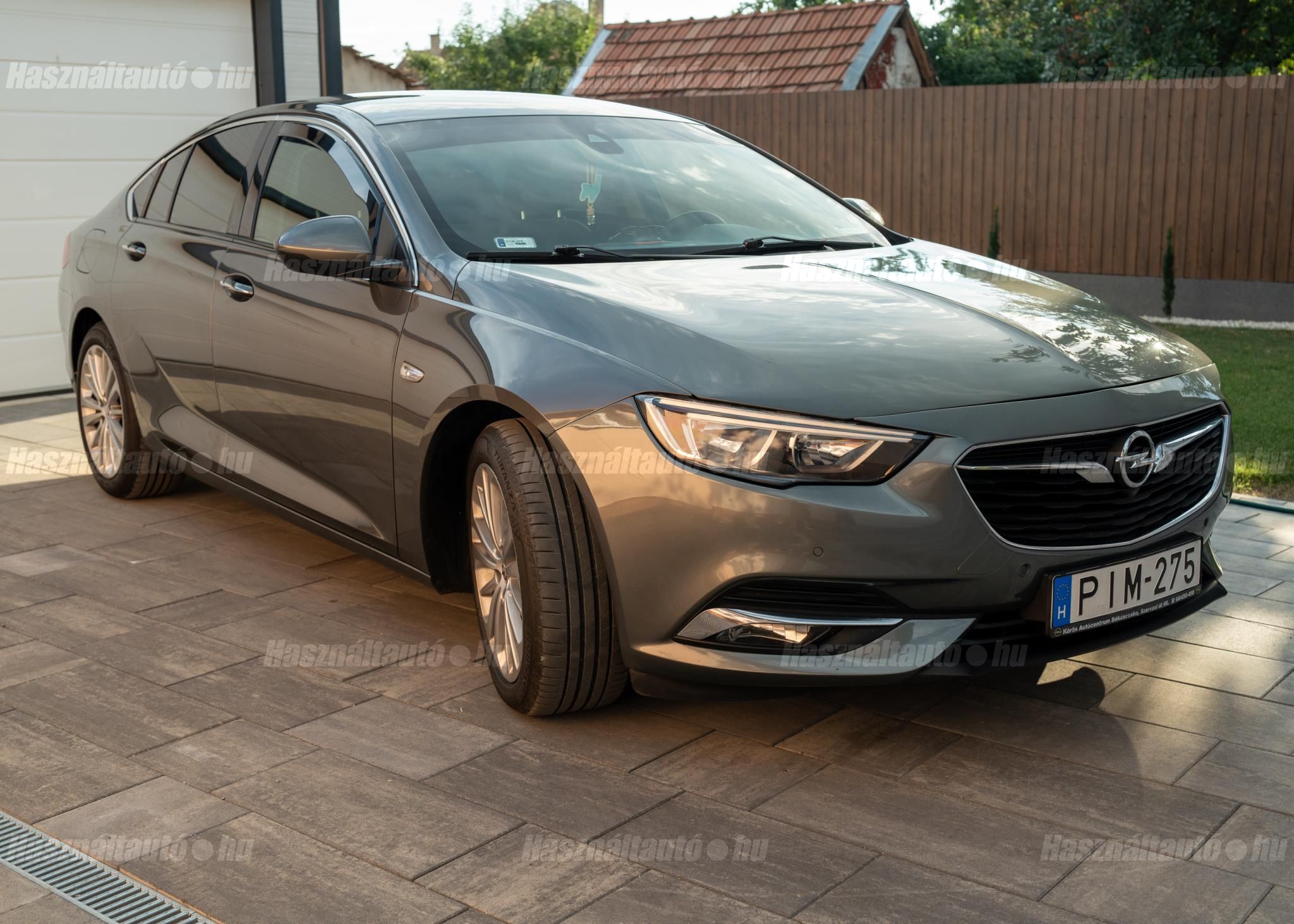 OPEL INSIGNIA 2017/8 - 1
