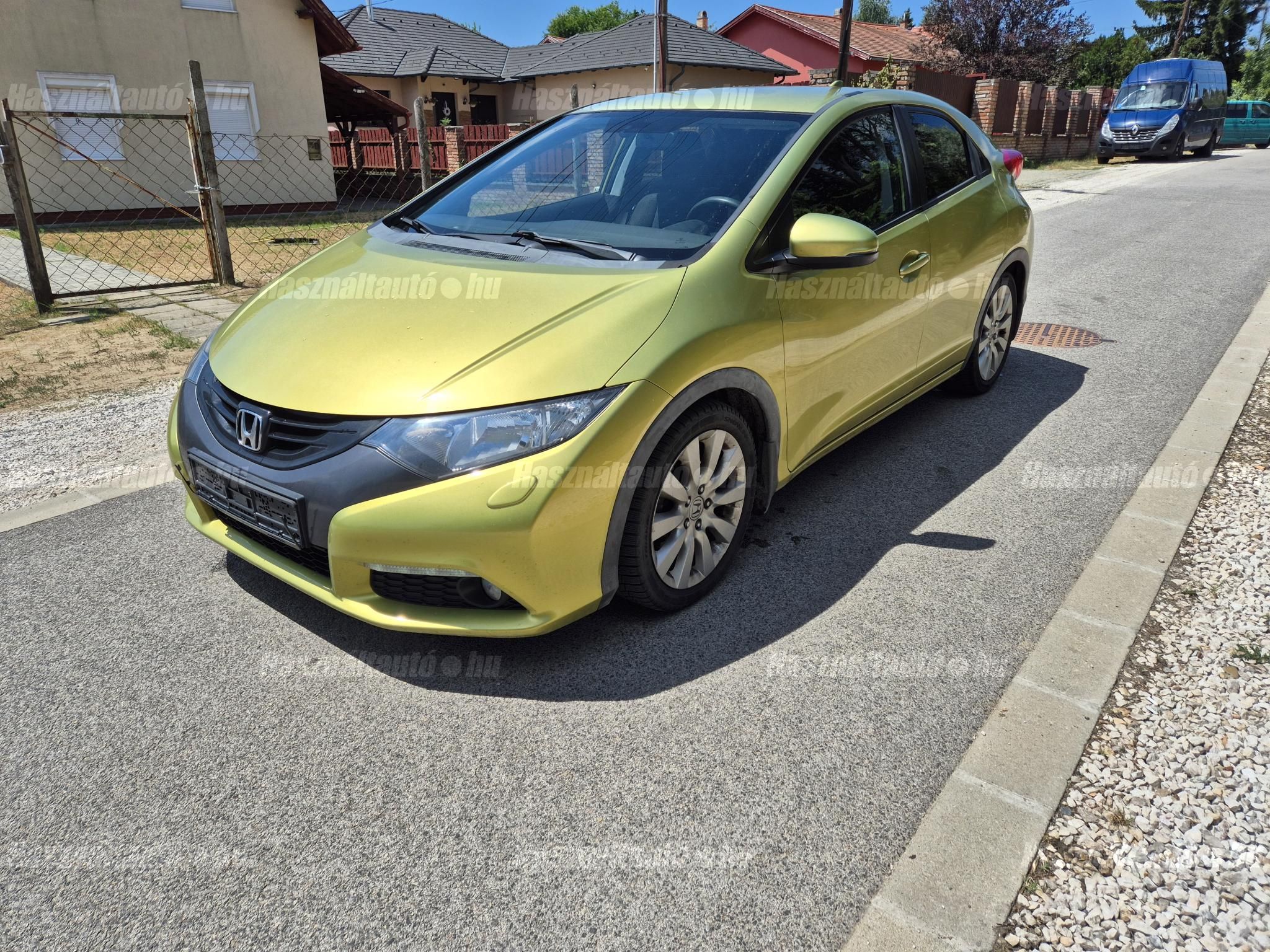HONDA CIVIC 2013/6 - 1