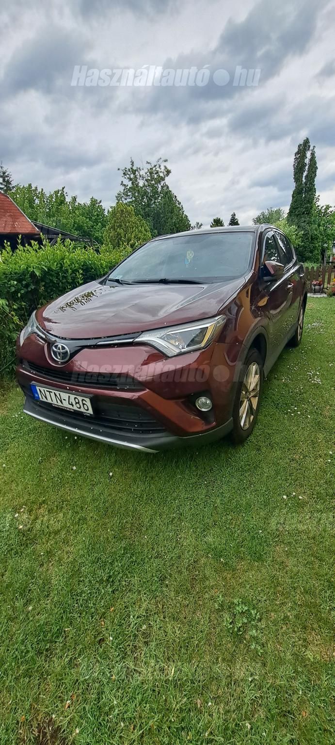 TOYOTA RAV 4 2016/8 - 1