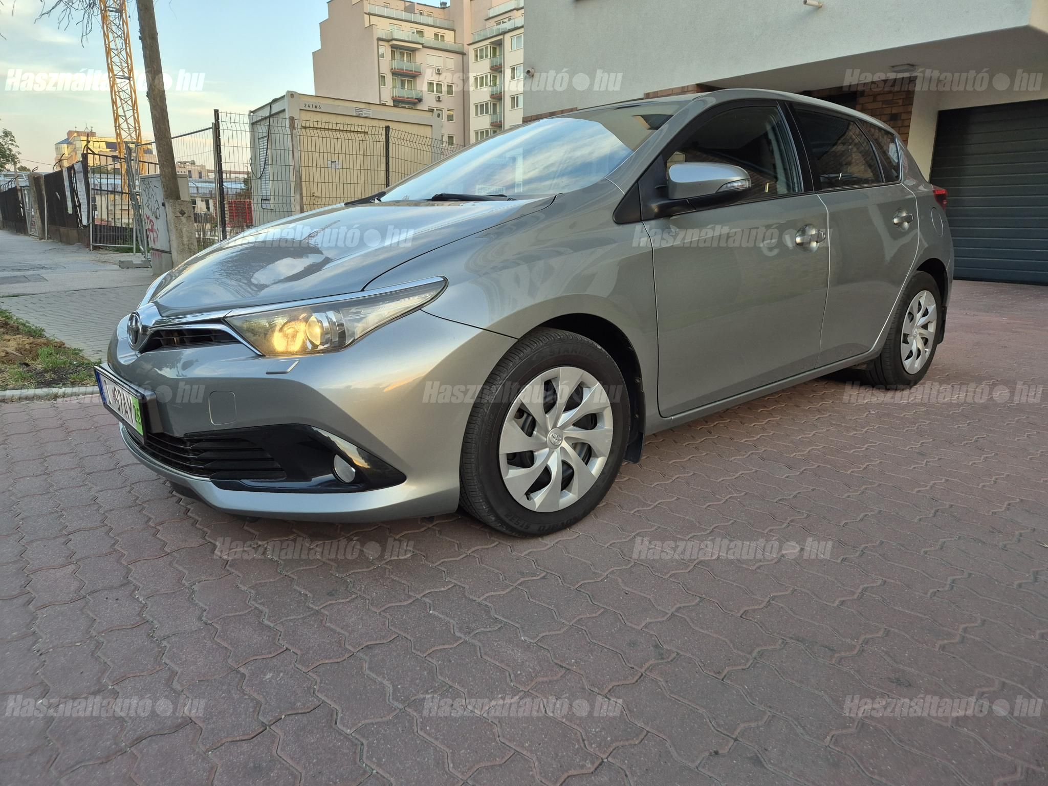 TOYOTA AURIS 2017/6 - 1