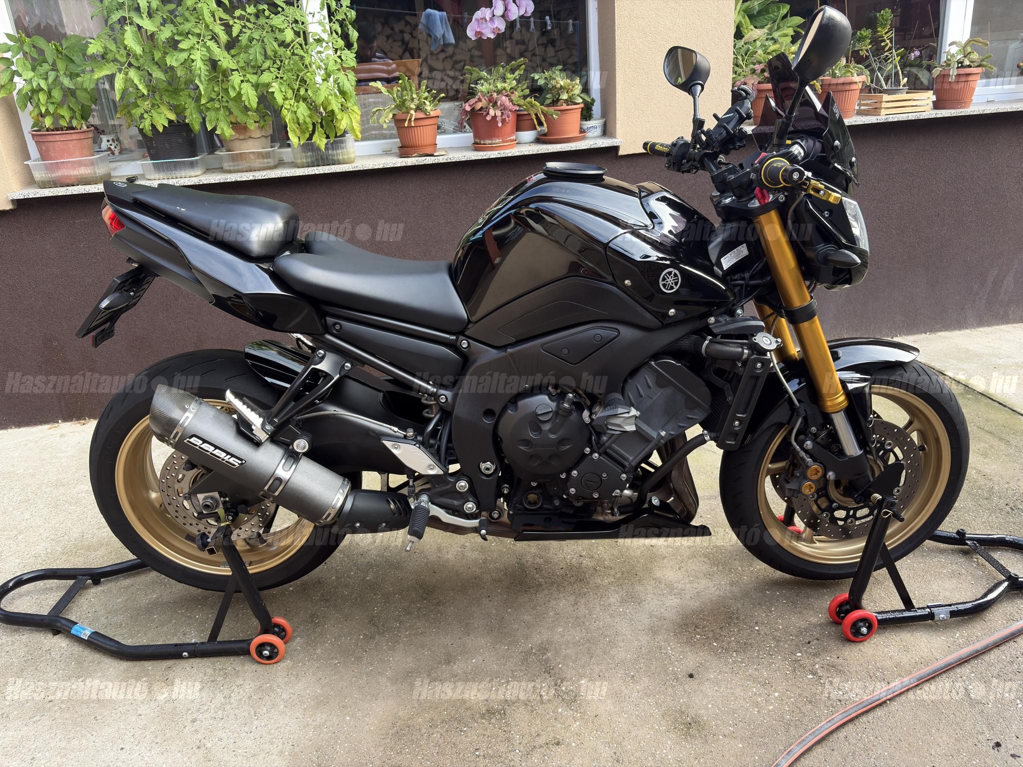 YAMAHA FZ8-N 2011/4 - 1