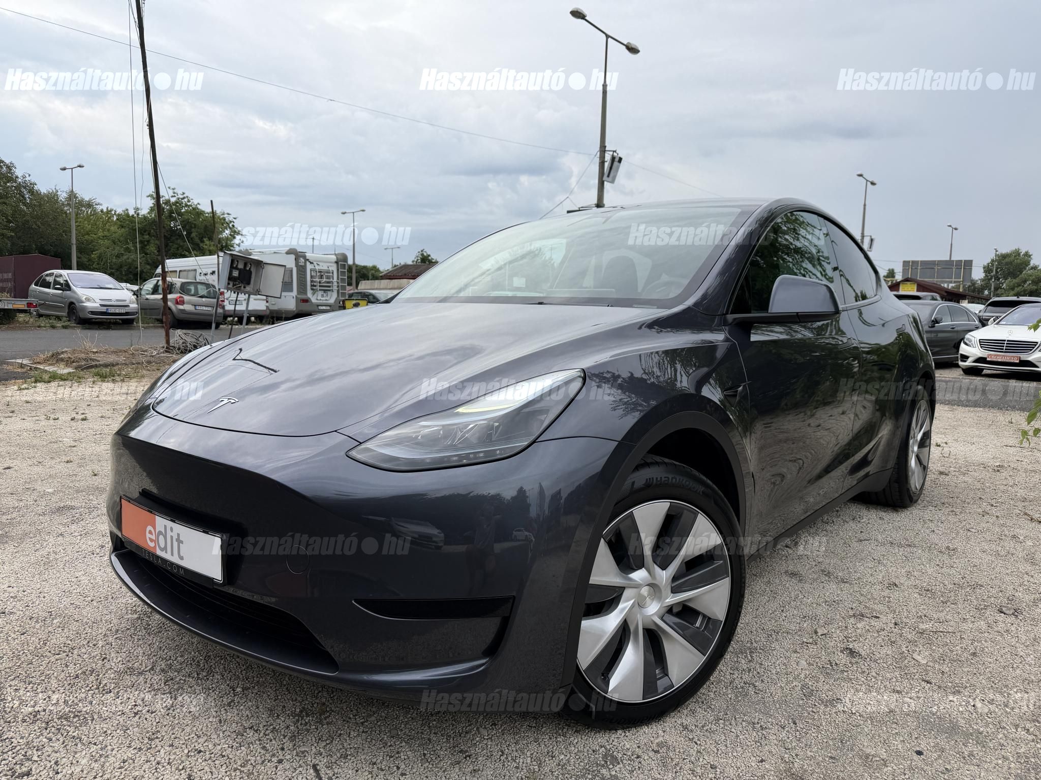 TESLA MODEL Y 2023/5 - 1